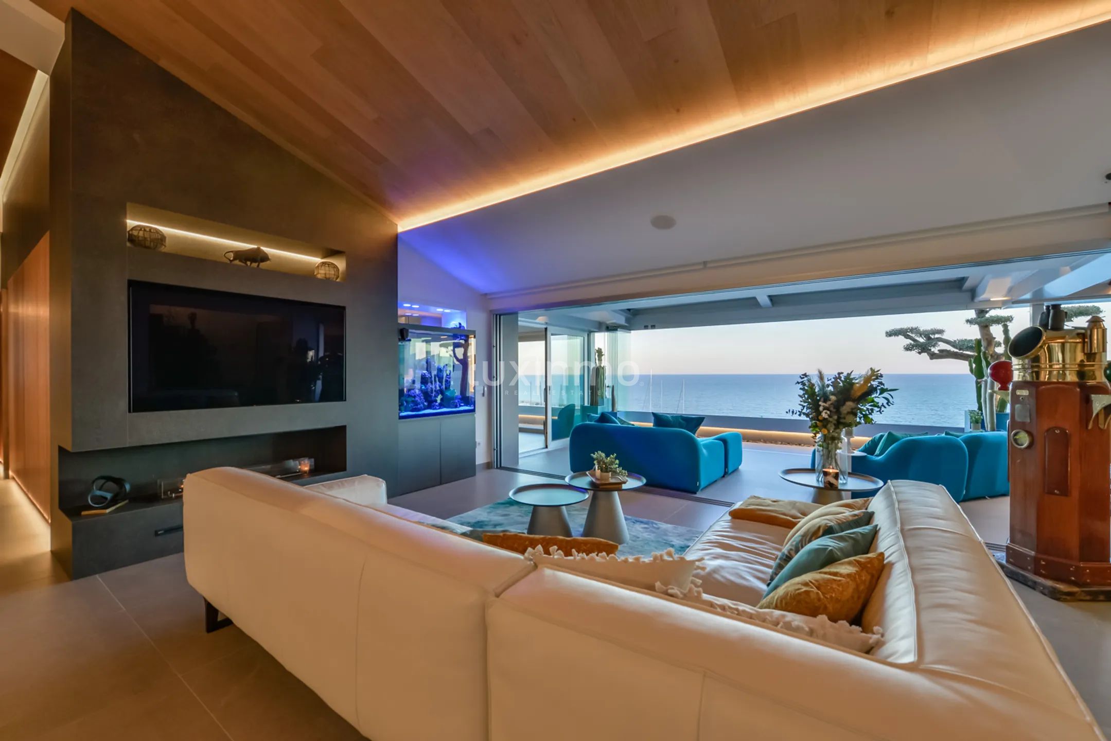 Luxurious modern penthouse with breathtaking views in Mascarat, Altea — photo 9
