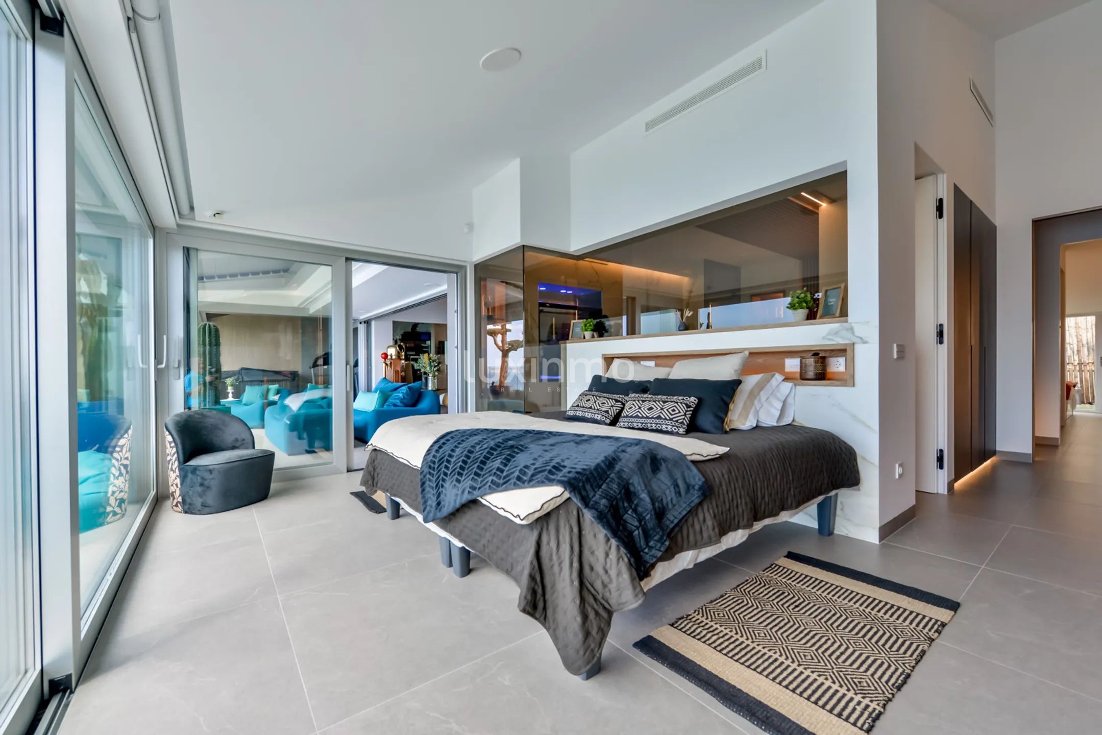 Luxurious modern penthouse with breathtaking views in Mascarat, Altea — photo 29