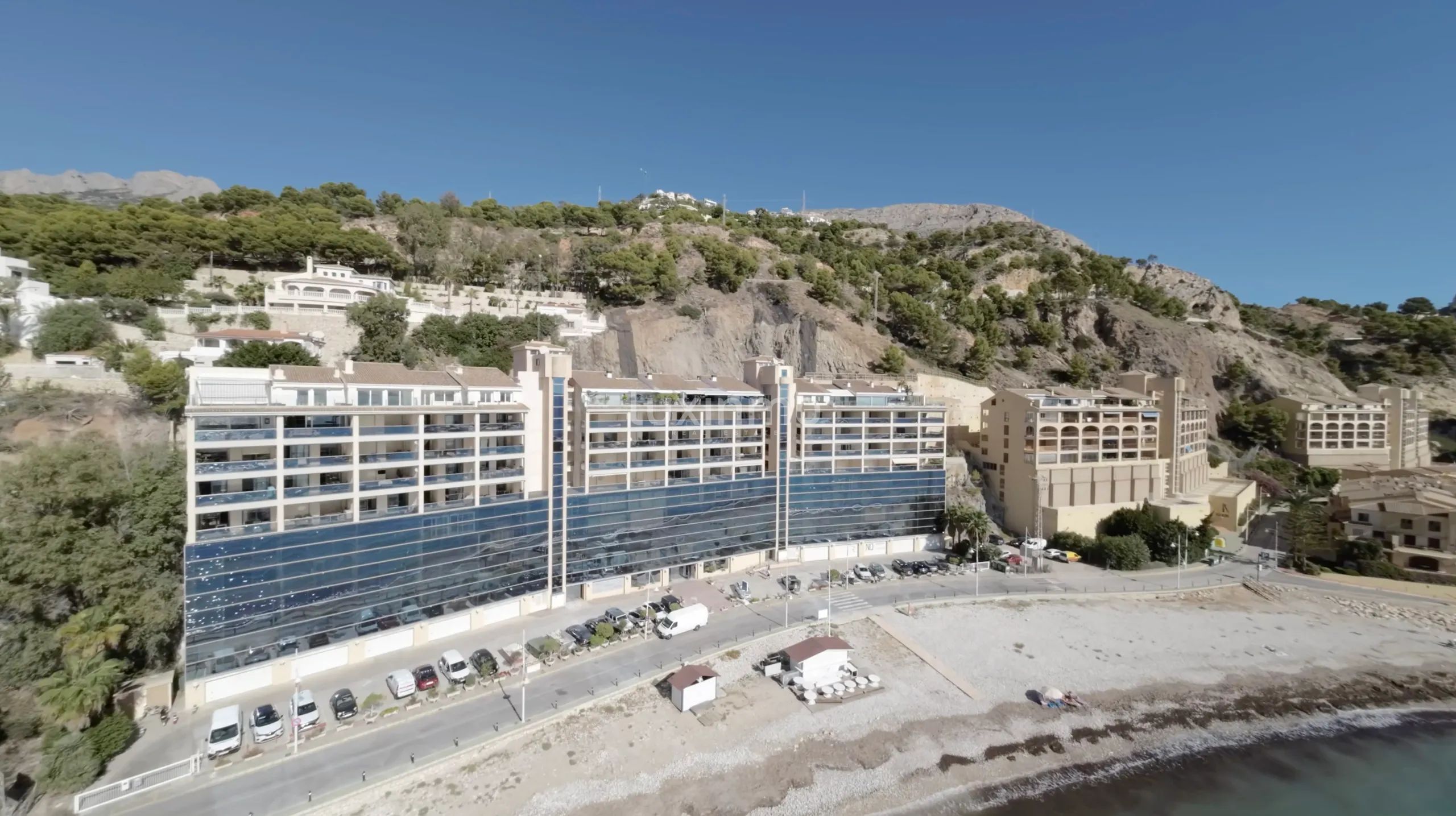 Luxurious modern penthouse with breathtaking views in Mascarat, Altea — photo 2
