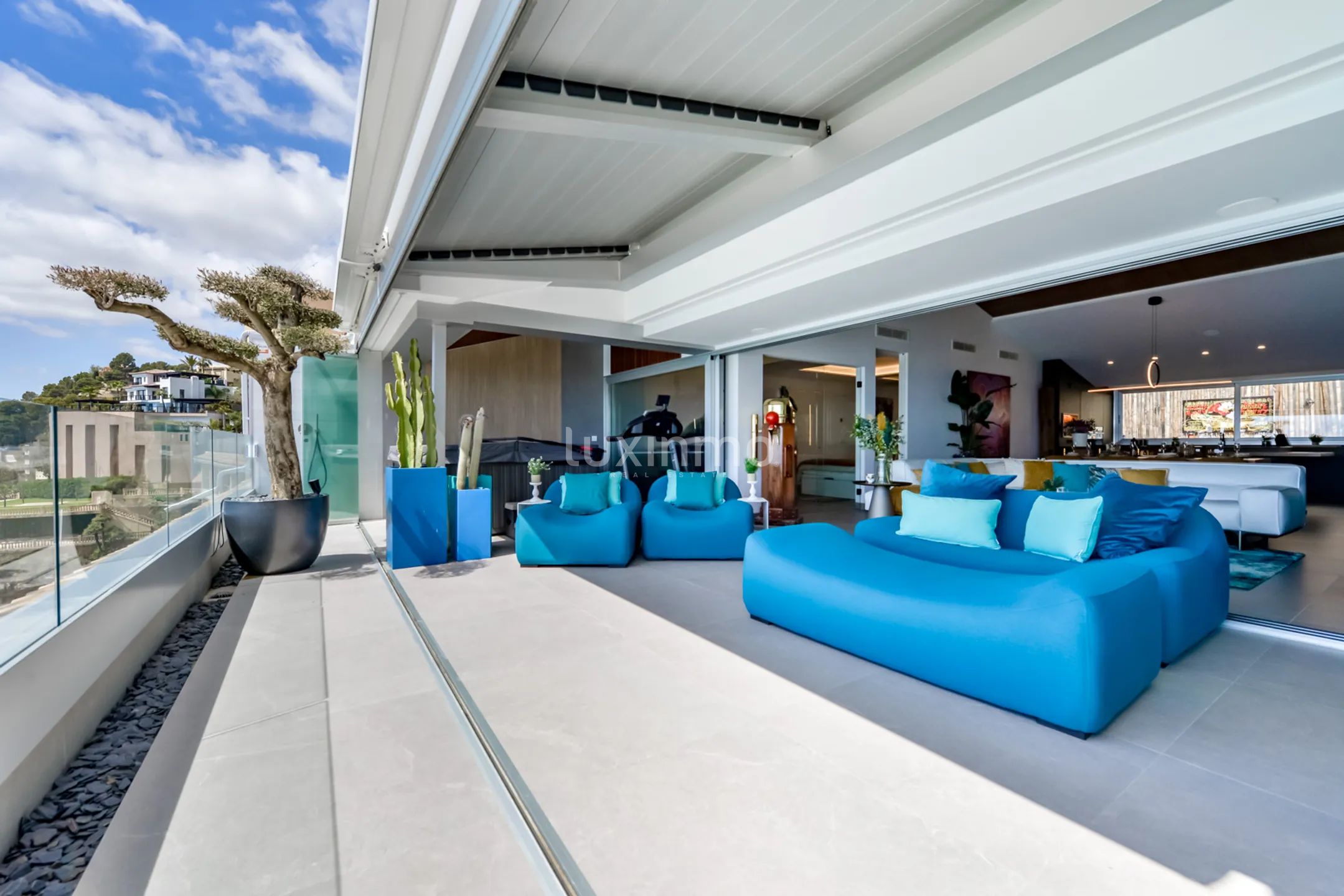 Luxurious modern penthouse with breathtaking views in Mascarat, Altea — photo 52