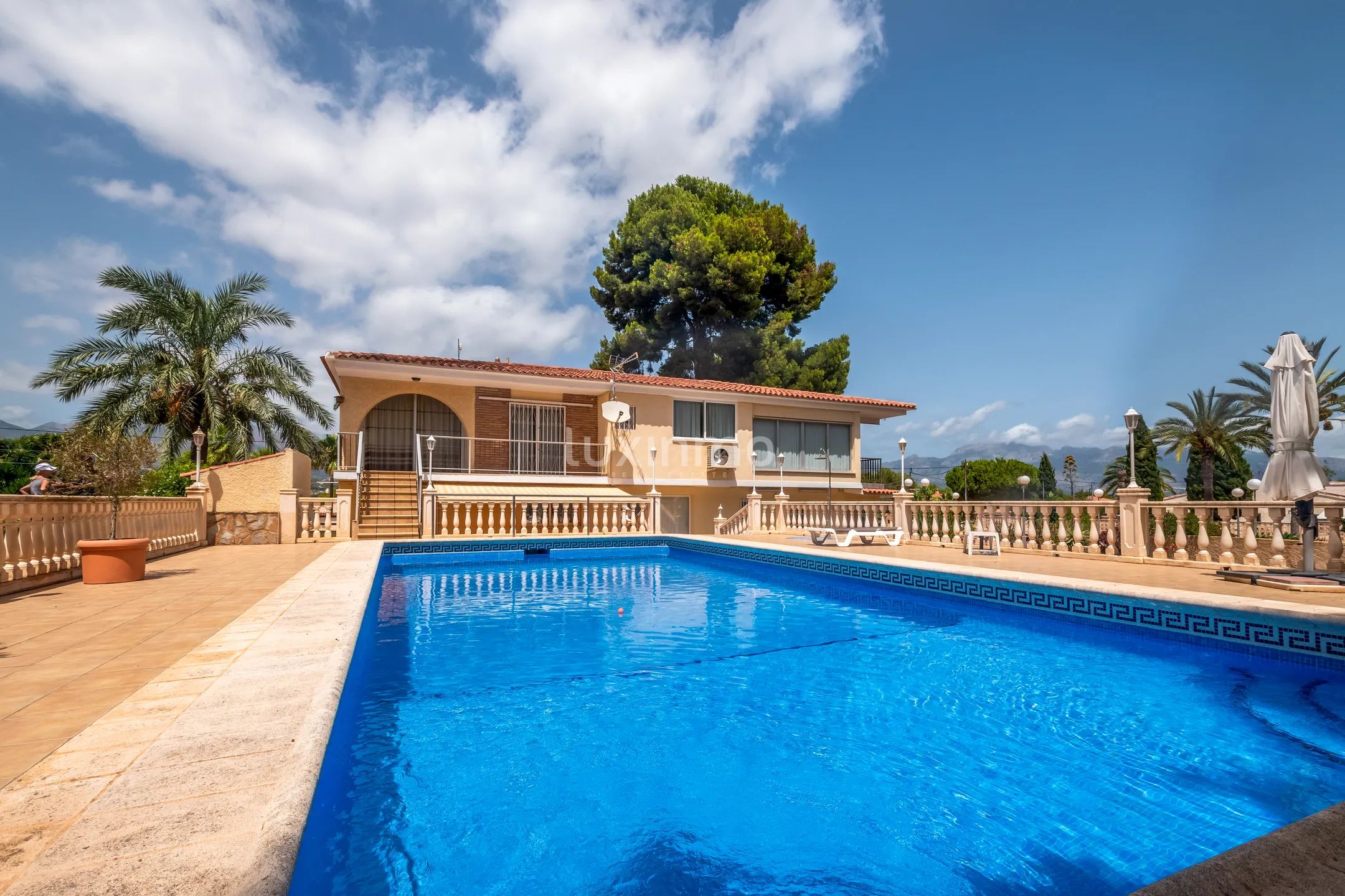 Villa med basseng til salgs i Albir — photo 26