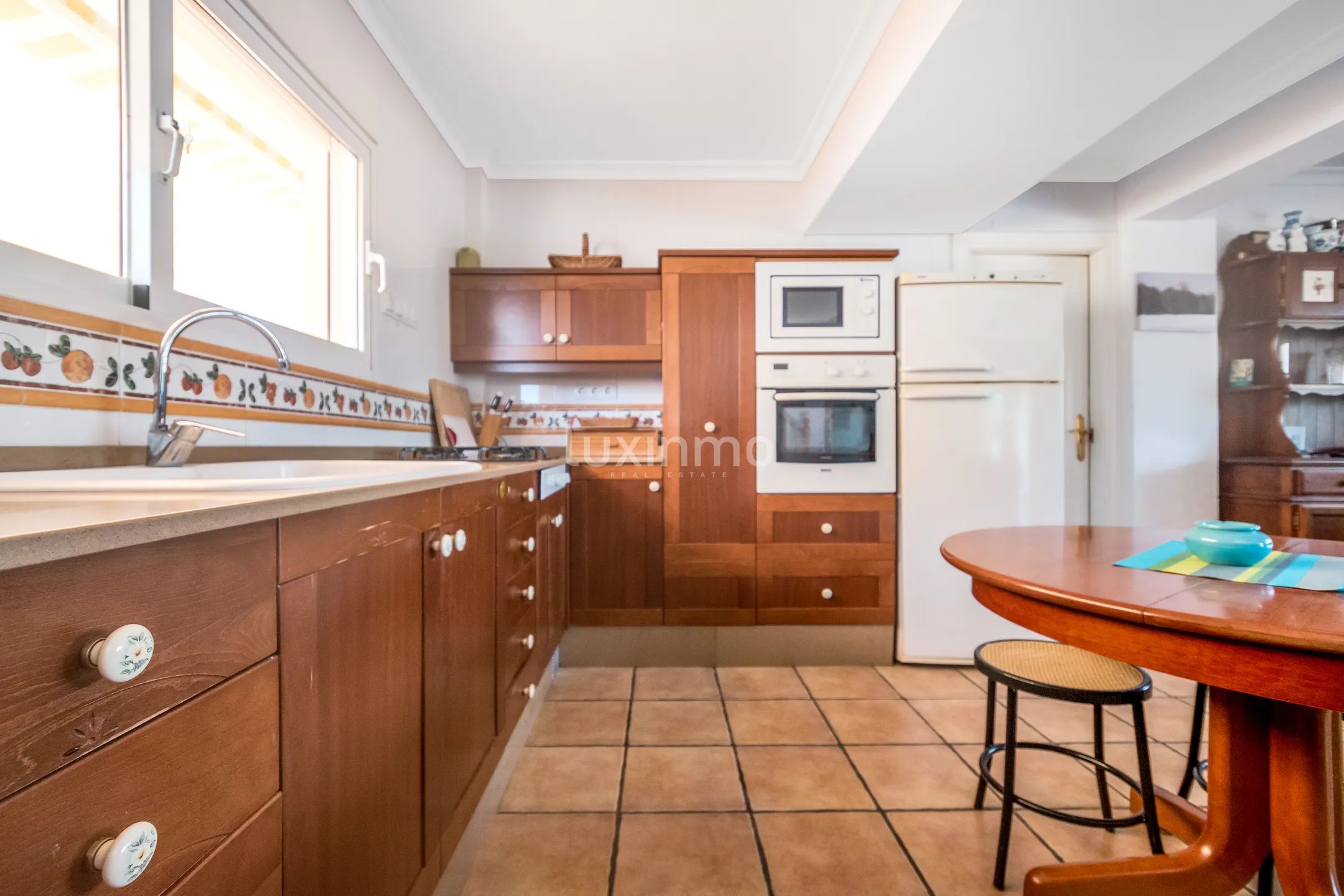 Villa with pool for sale in Albir — photo 7