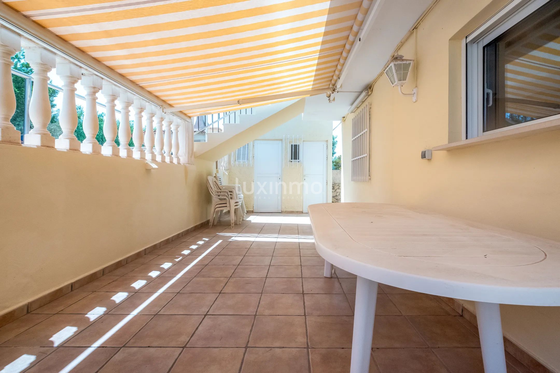 Villa med basseng til salgs i Albir — photo 24