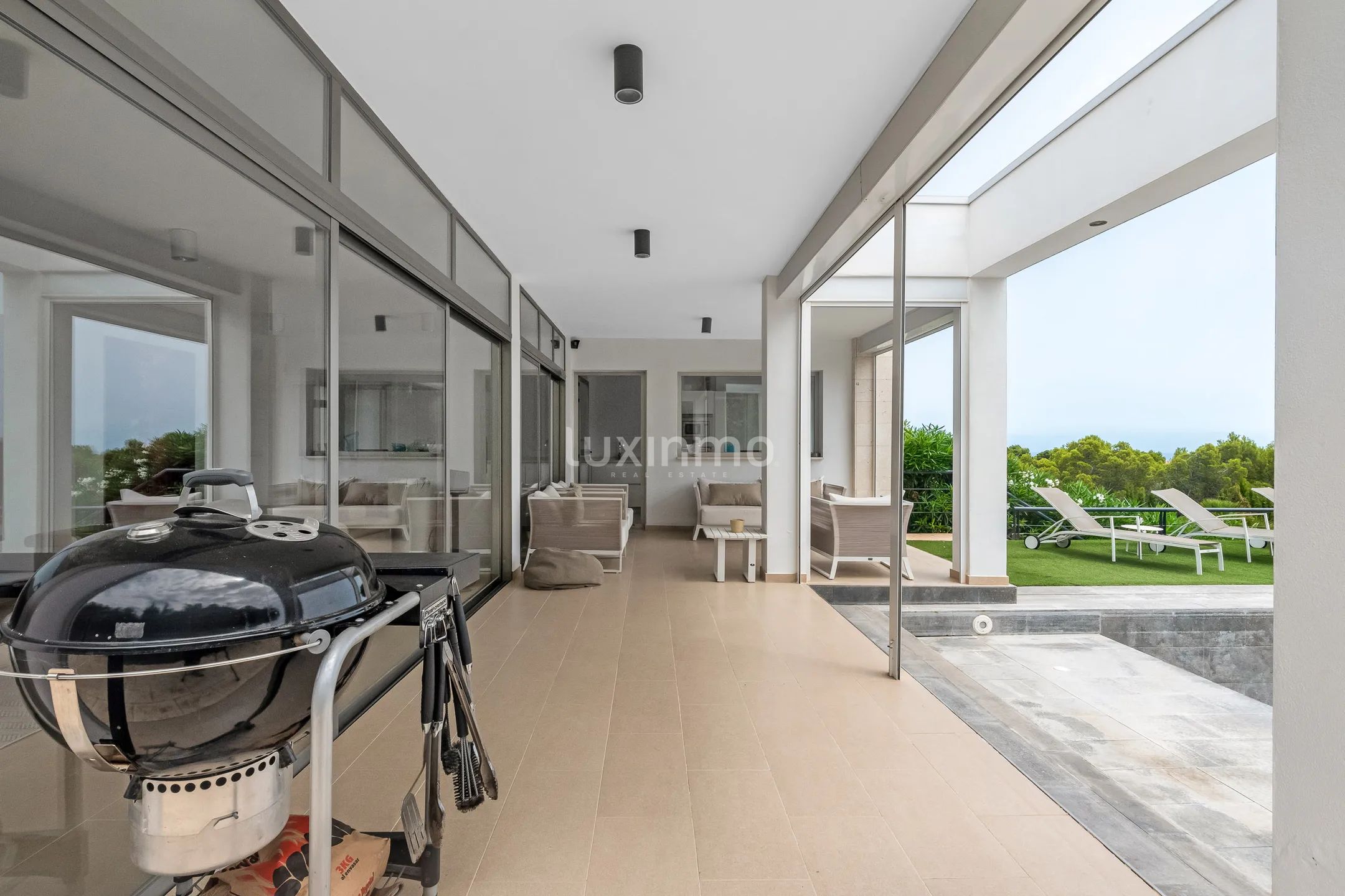 Luksuriøst hus med vakker utsikt over sjøen og fjellene i Altea — photo 43