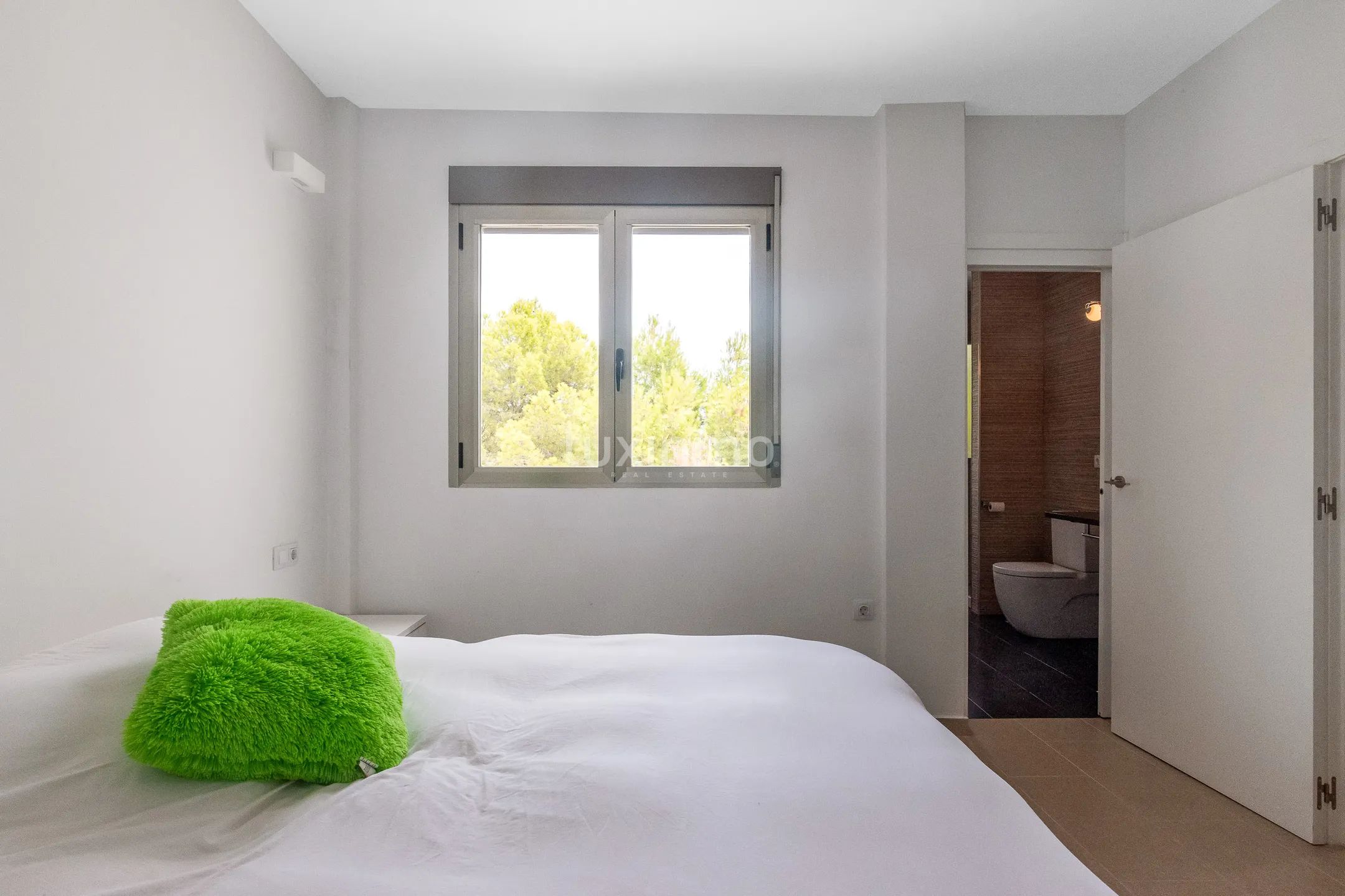 Luksuriøst hus med vakker utsikt over sjøen og fjellene i Altea — photo 21