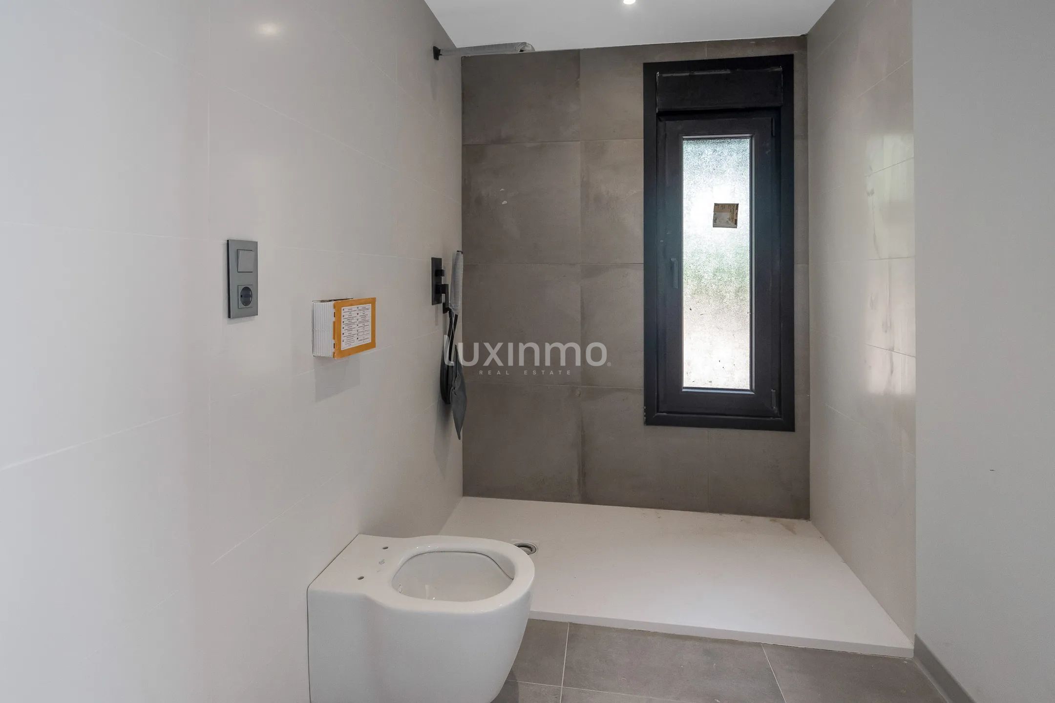 Modernes neues Haus mit privatem Pool und Blick über Benidorm — photo 25