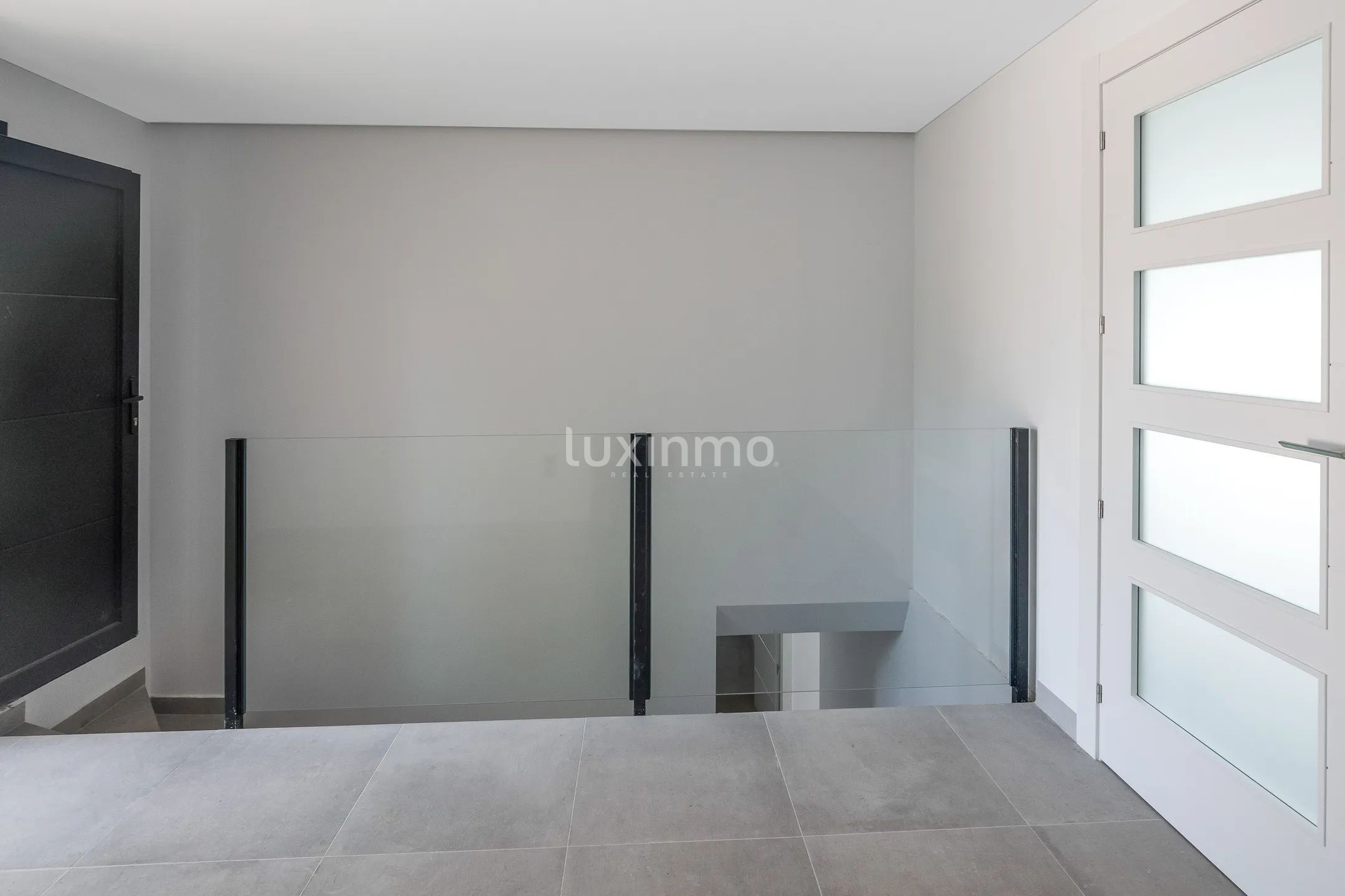 Moderna casa nueva con piscina privada y vistas a Benidorm — photo 4