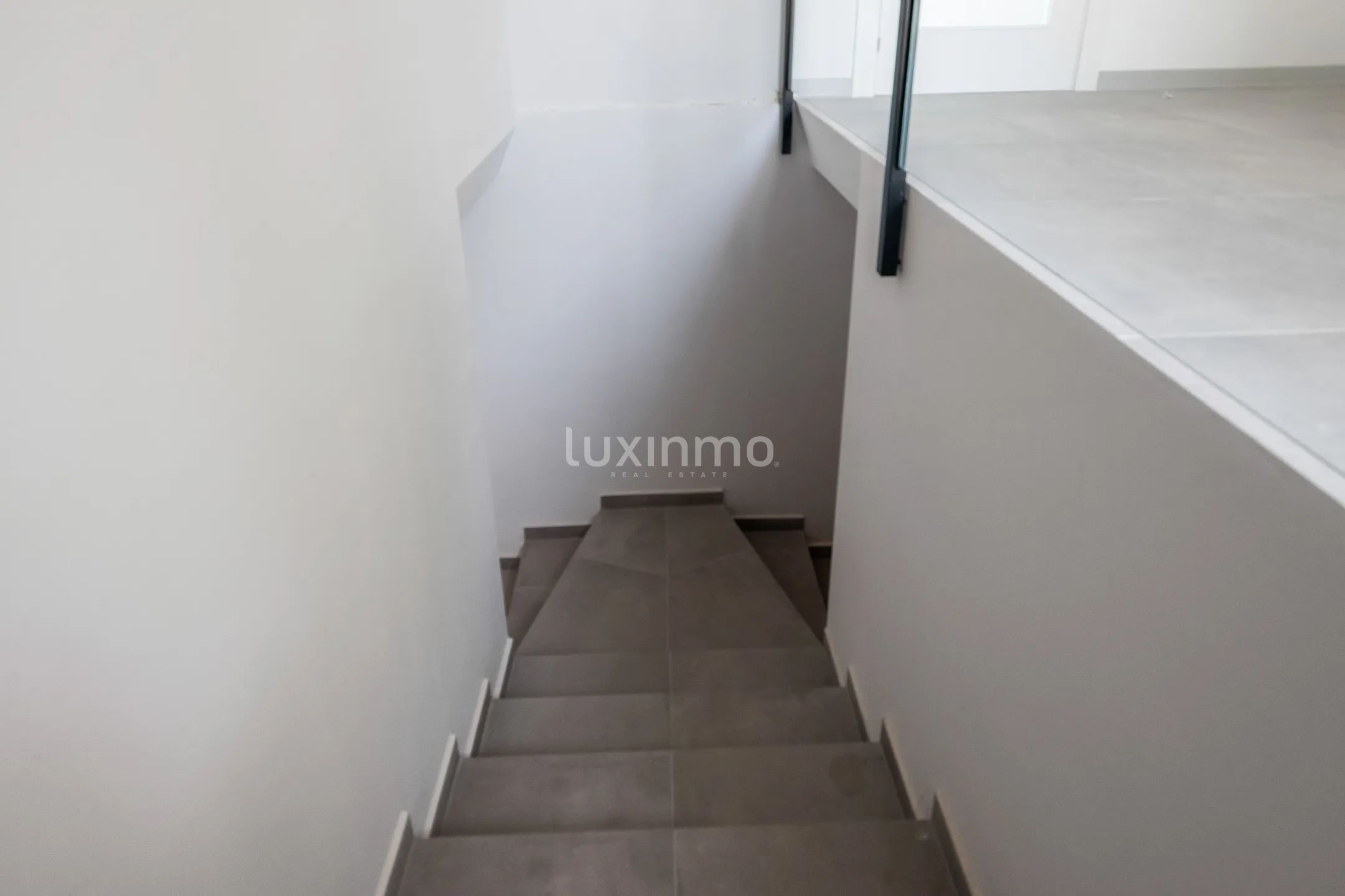 Moderna casa nueva con piscina privada y vistas a Benidorm — photo 20