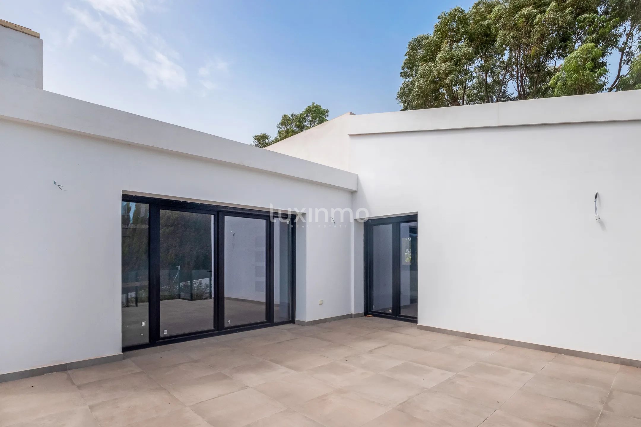 Moderna casa nueva con piscina privada y vistas a Benidorm — photo 17