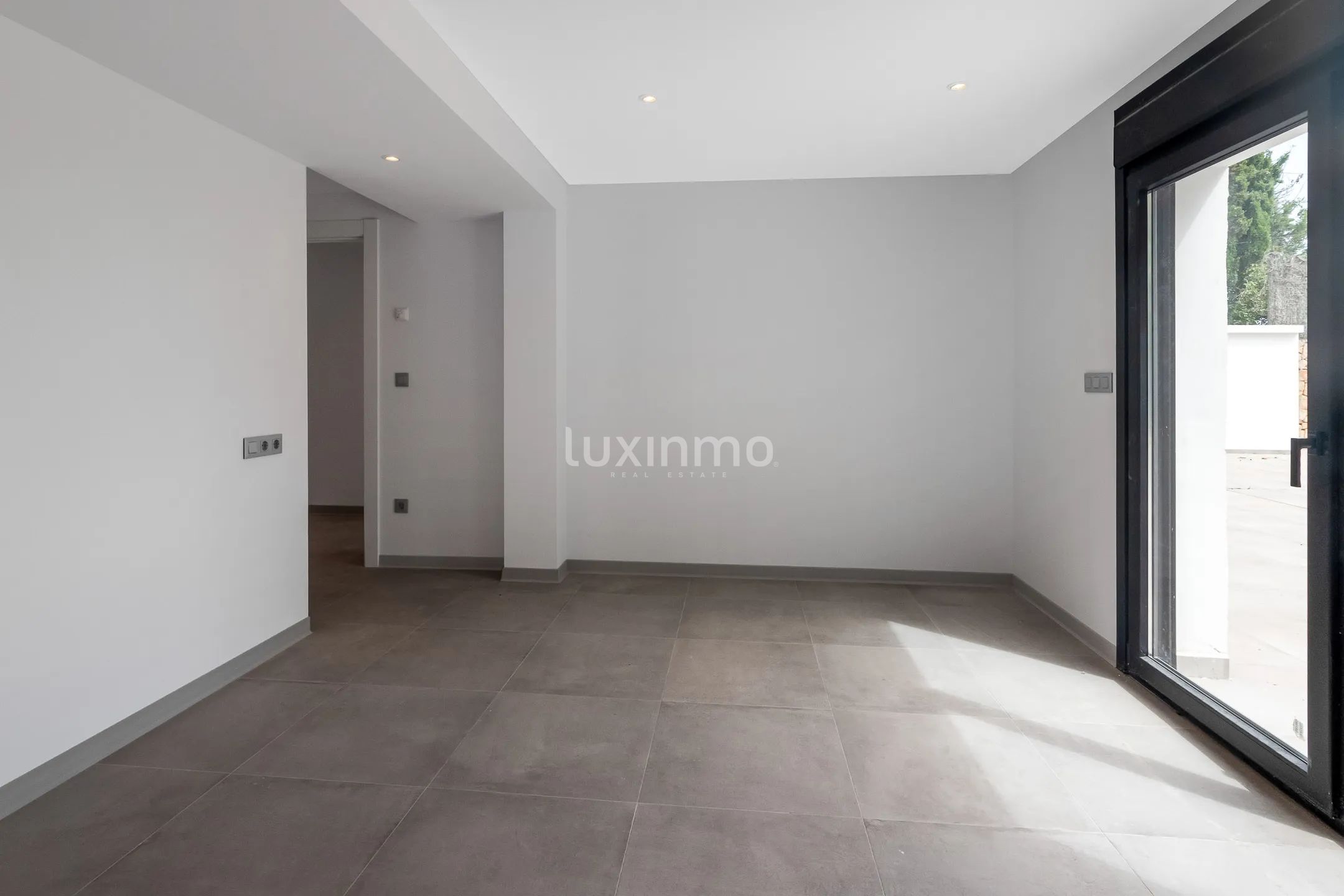 Modernes neues Haus mit privatem Pool und Blick über Benidorm — photo 22