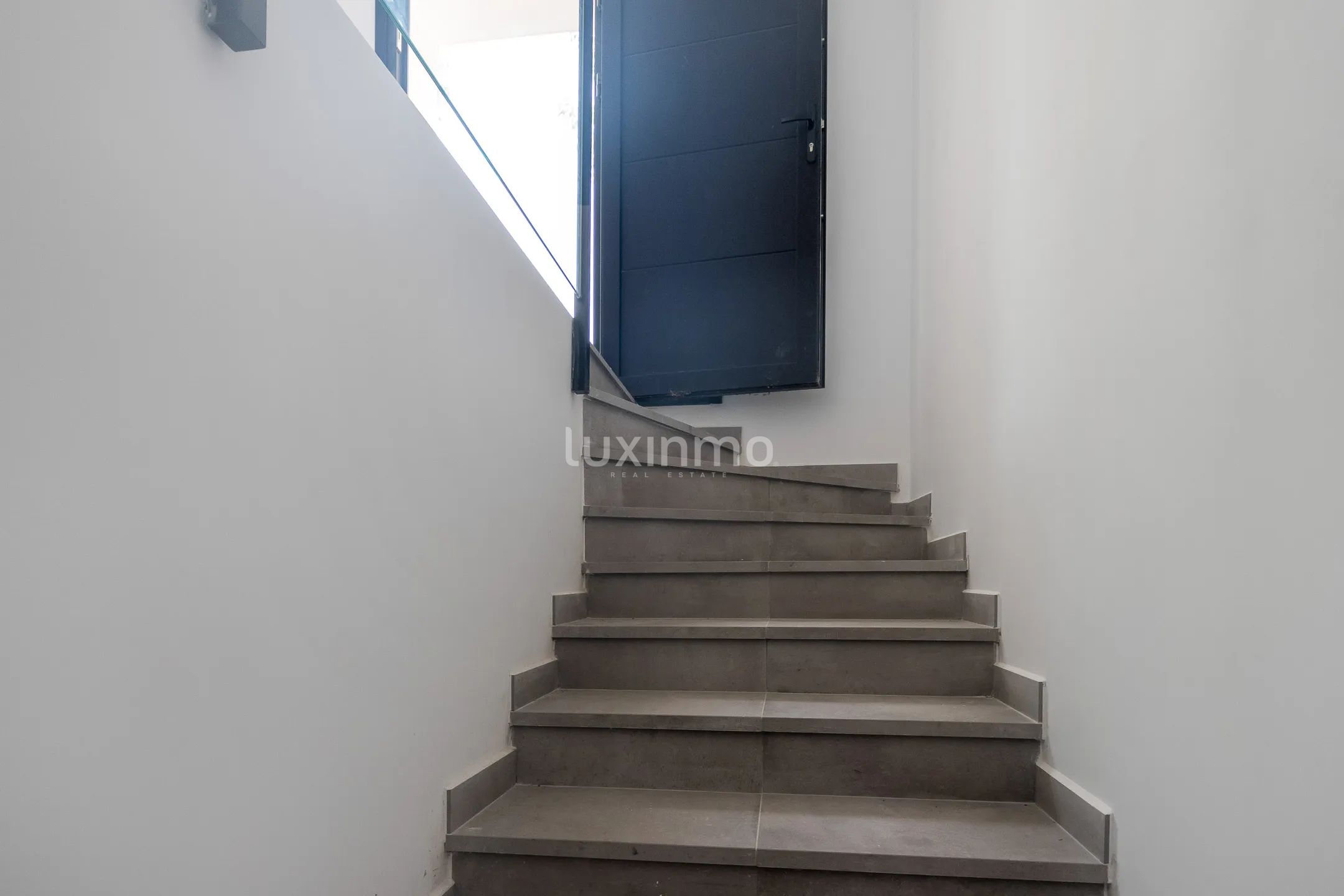 Modernes neues Haus mit privatem Pool und Blick über Benidorm — photo 28