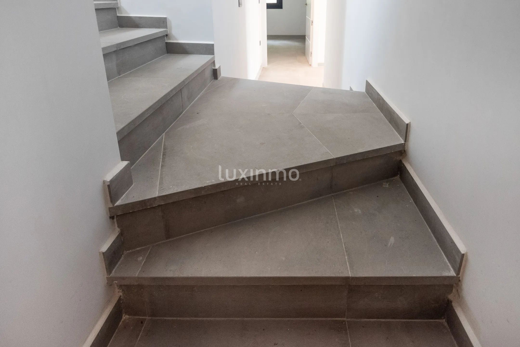 Modernes neues Haus mit privatem Pool und Blick über Benidorm — photo 21