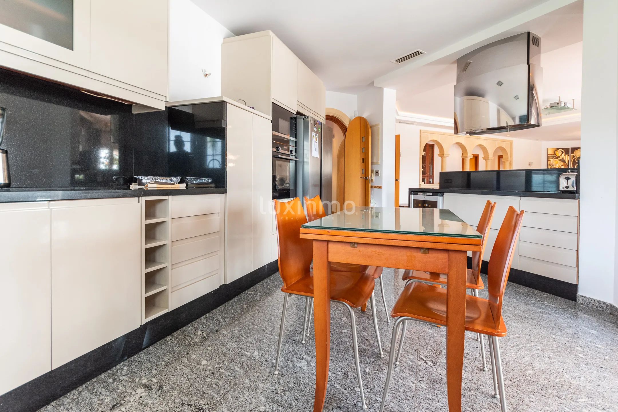 Luxury villa with private pool in Montgó, Jávea — photo 8