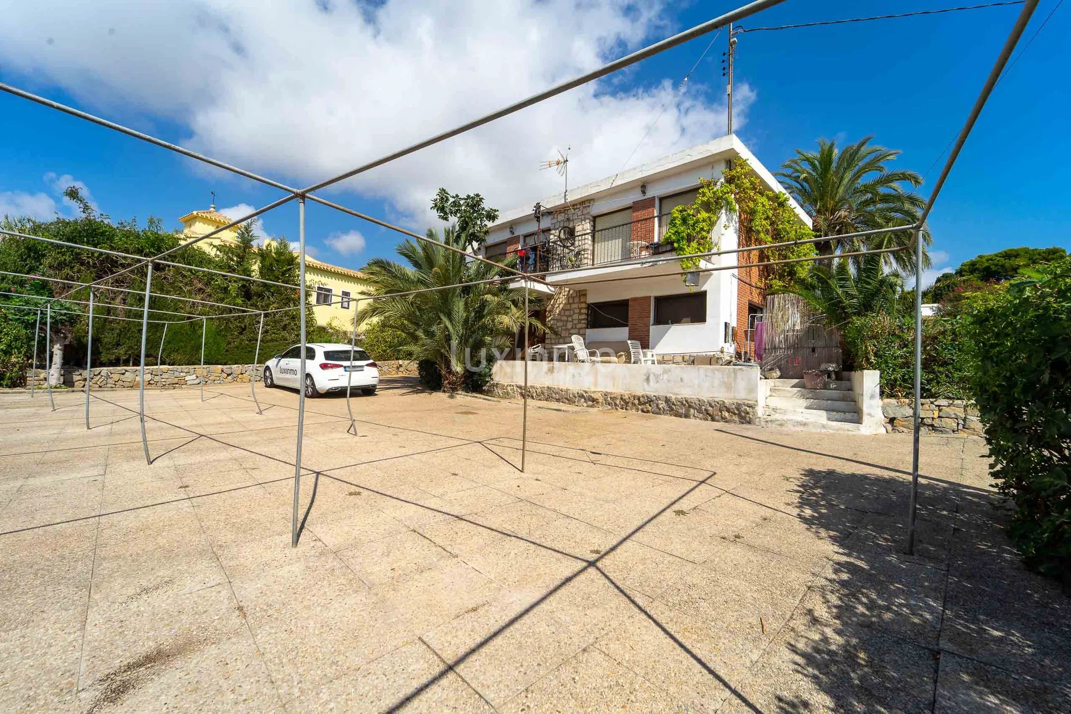 Double plot with 11 flats built on the beachfont — photo 3