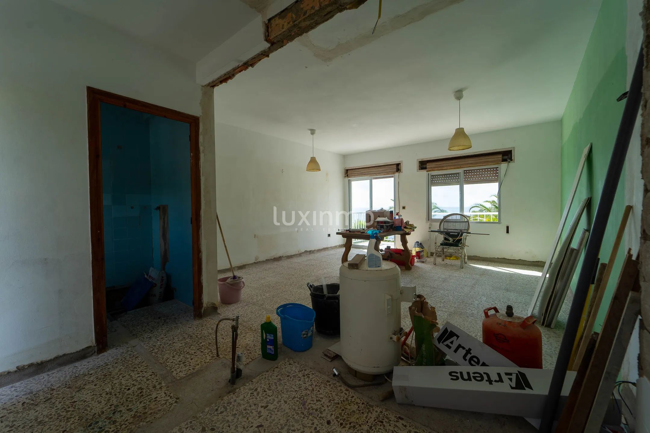 Double plot with 11 flats built on the beachfont — photo 8