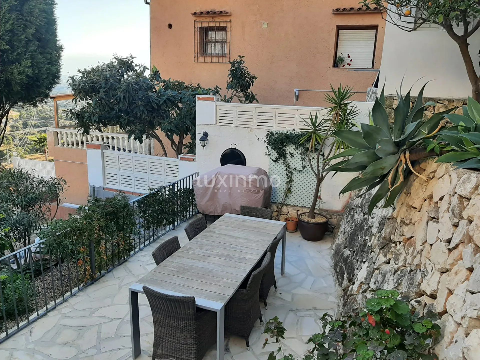 Renovierte Villa mit Panoramablick auf das Meer und die Berge — photo 30