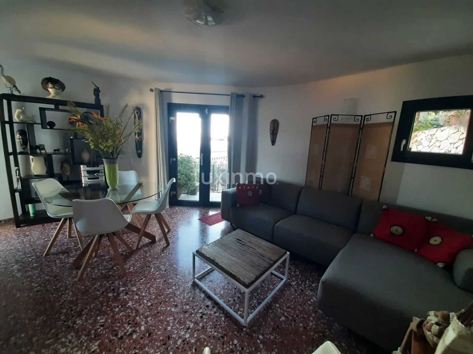Renovated villa with panoramic sea and mountain views — photo 4