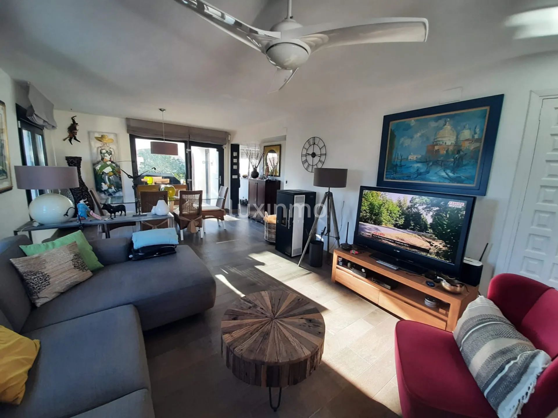 Renovierte Villa mit Panoramablick auf das Meer und die Berge — photo 14