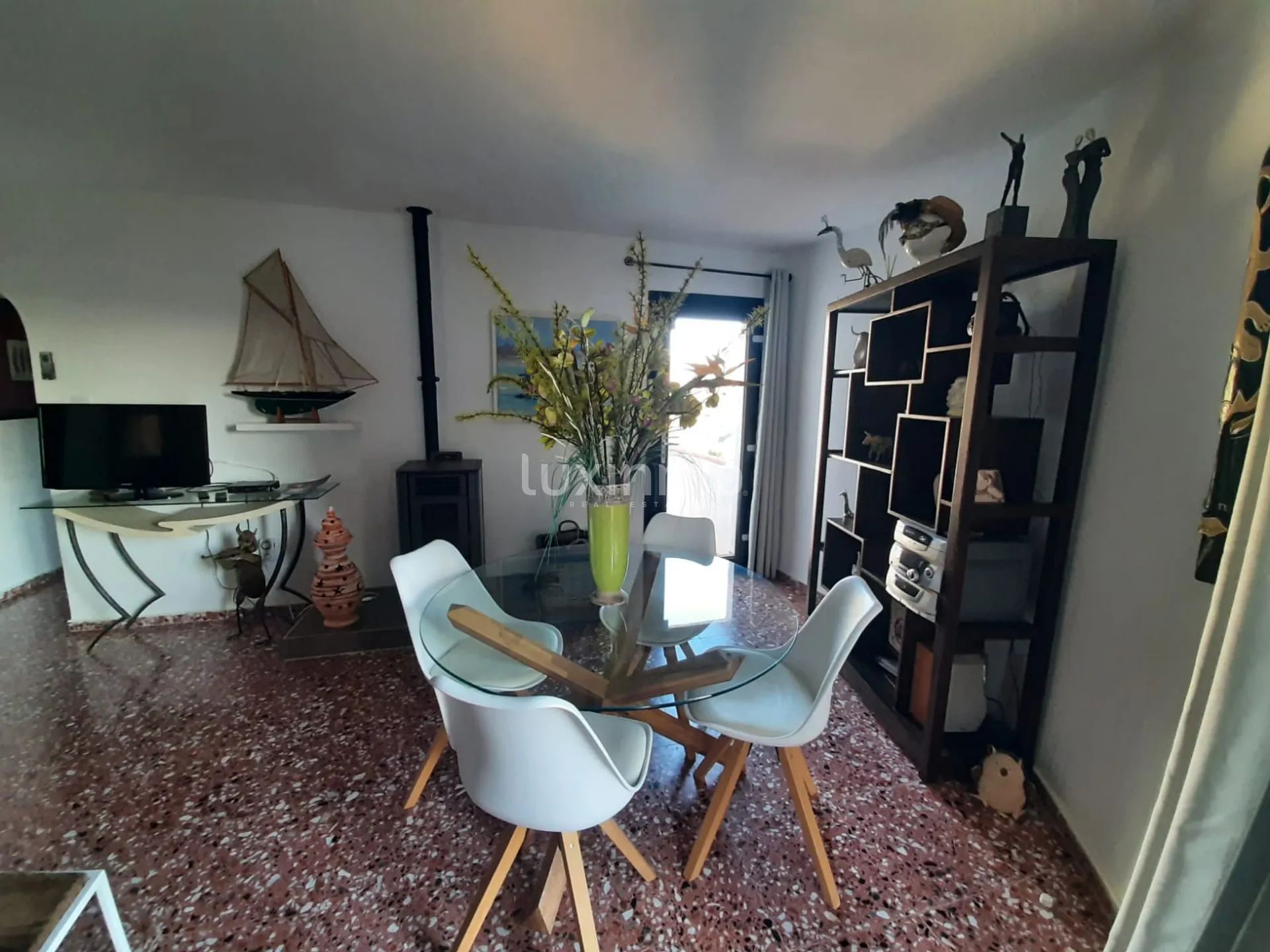 Renovated villa with panoramic sea and mountain views — photo 3