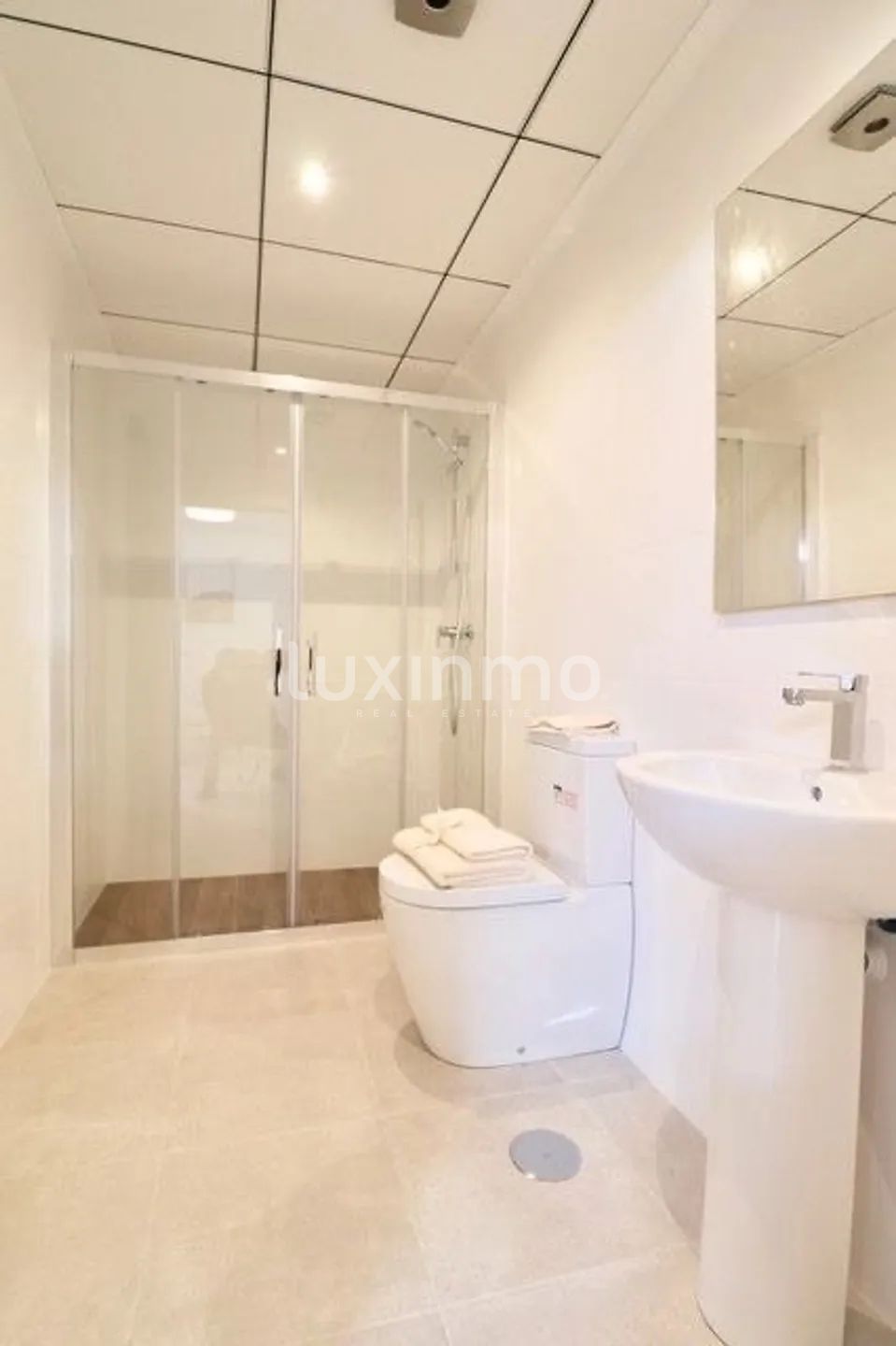 Modern Townhouse in Coloma — photo 9