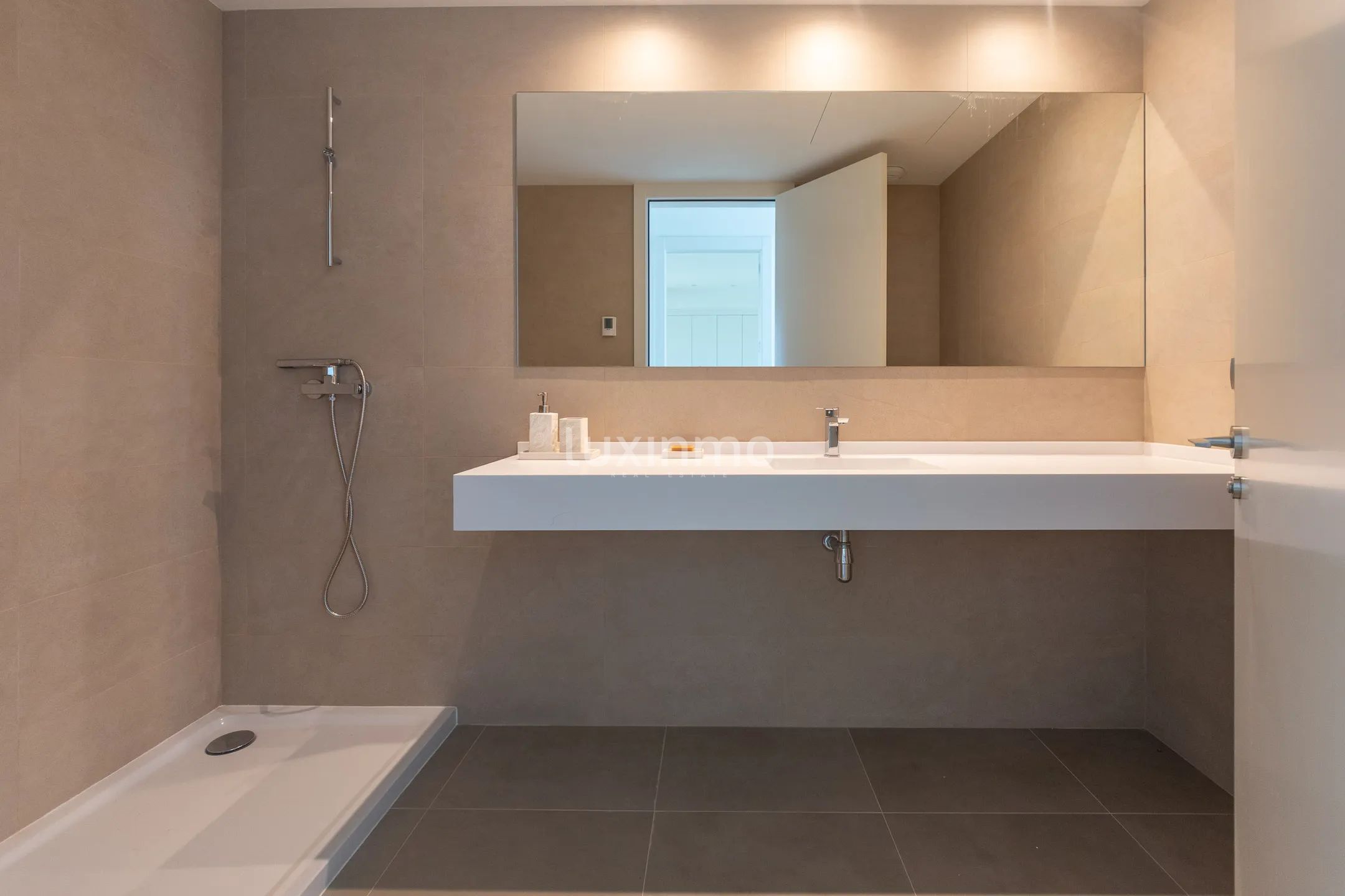 Grand appartement neuf à Playa Poniente, Benidorm — photo 17