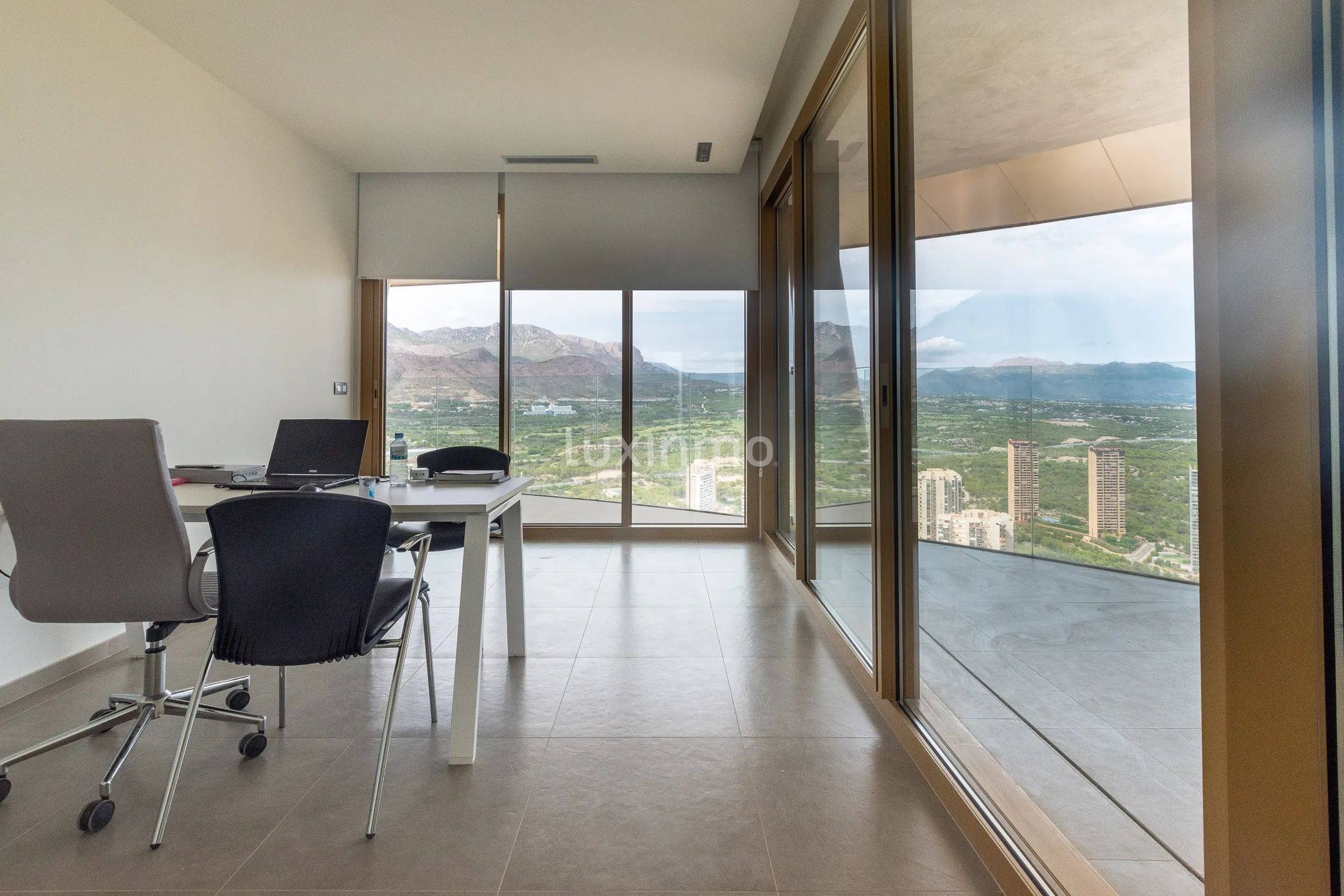 Grand appartement neuf à Playa Poniente, Benidorm — photo 23