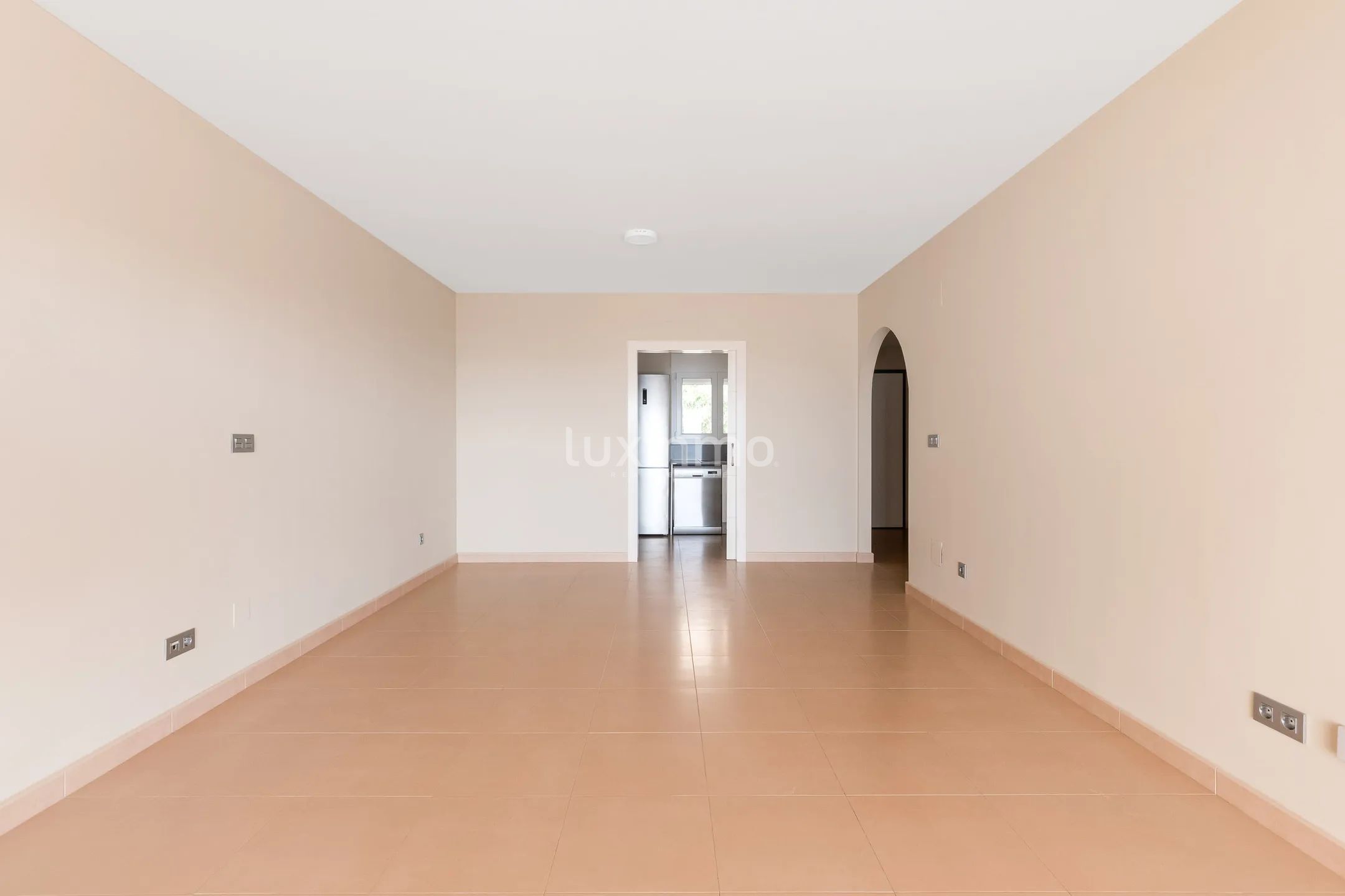 ПРОДАЖА КВАРТИРЫ С ВИДОМ НА МОРЕ В МАСКАРАТЕ, АЛТЕЯ — photo 4