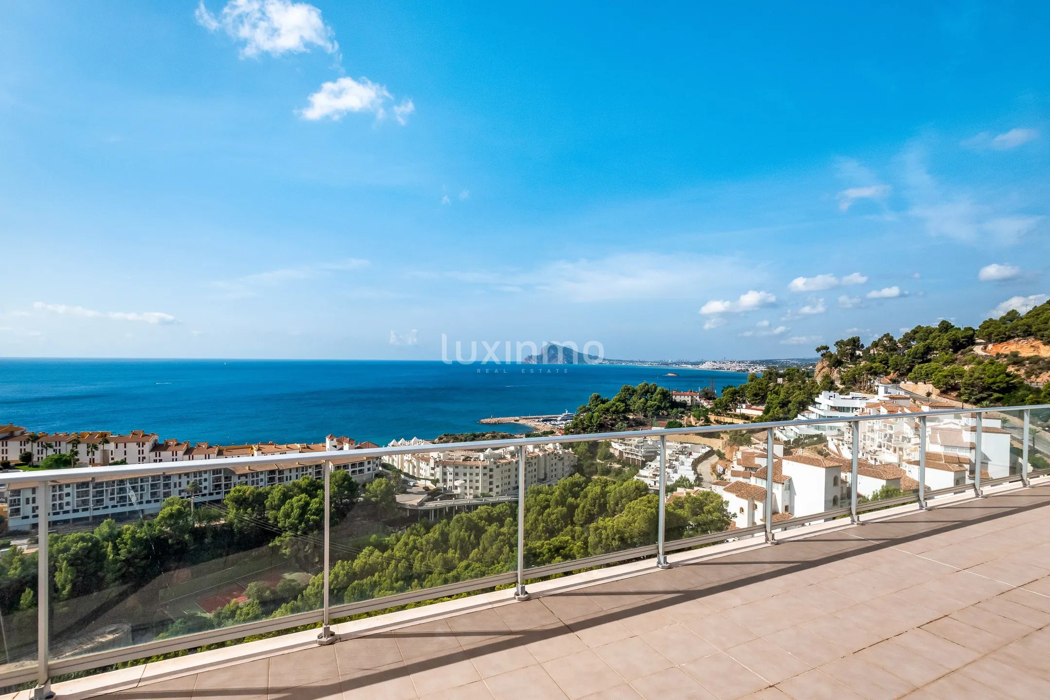 PENTHOUSE MET ZEEZICHT TE KOOP IN MASCARAT, ALTEA — photo 1