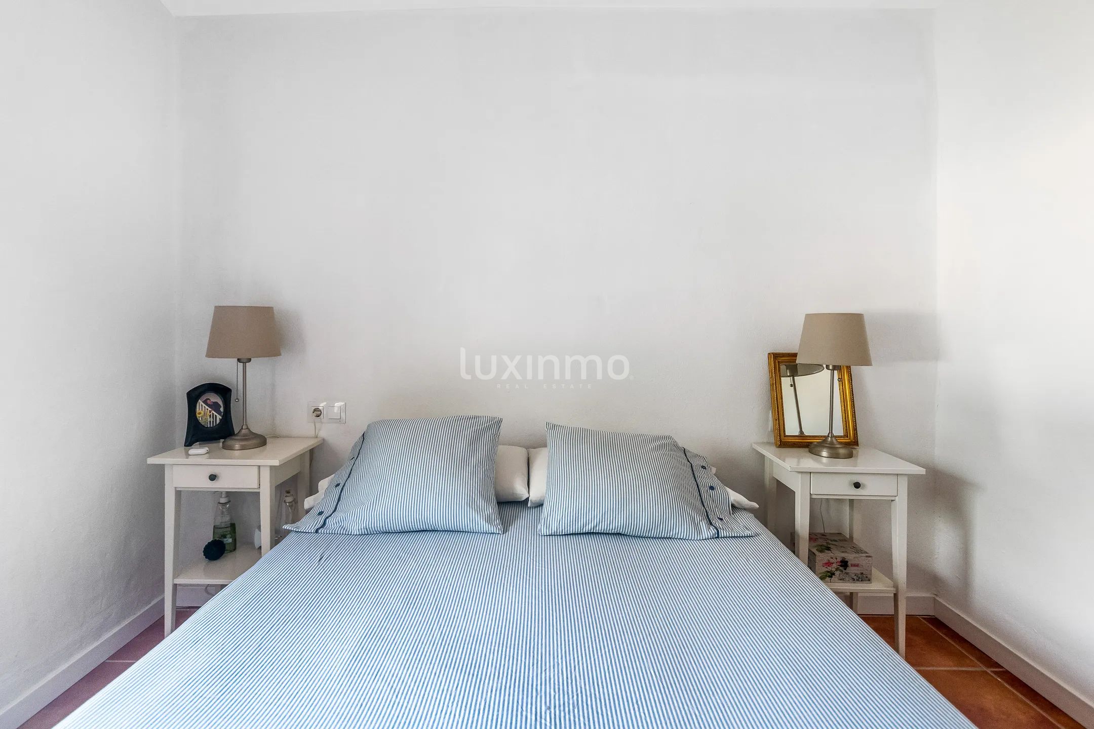 Se vende encantadora casa con vistas a la montaña en Polop — photo 12