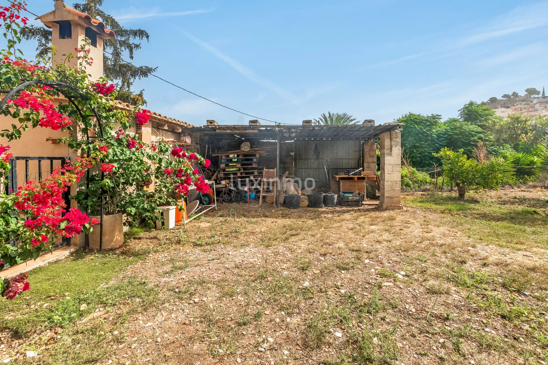 Se vende encantadora casa con vistas a la montaña en Polop — photo 31