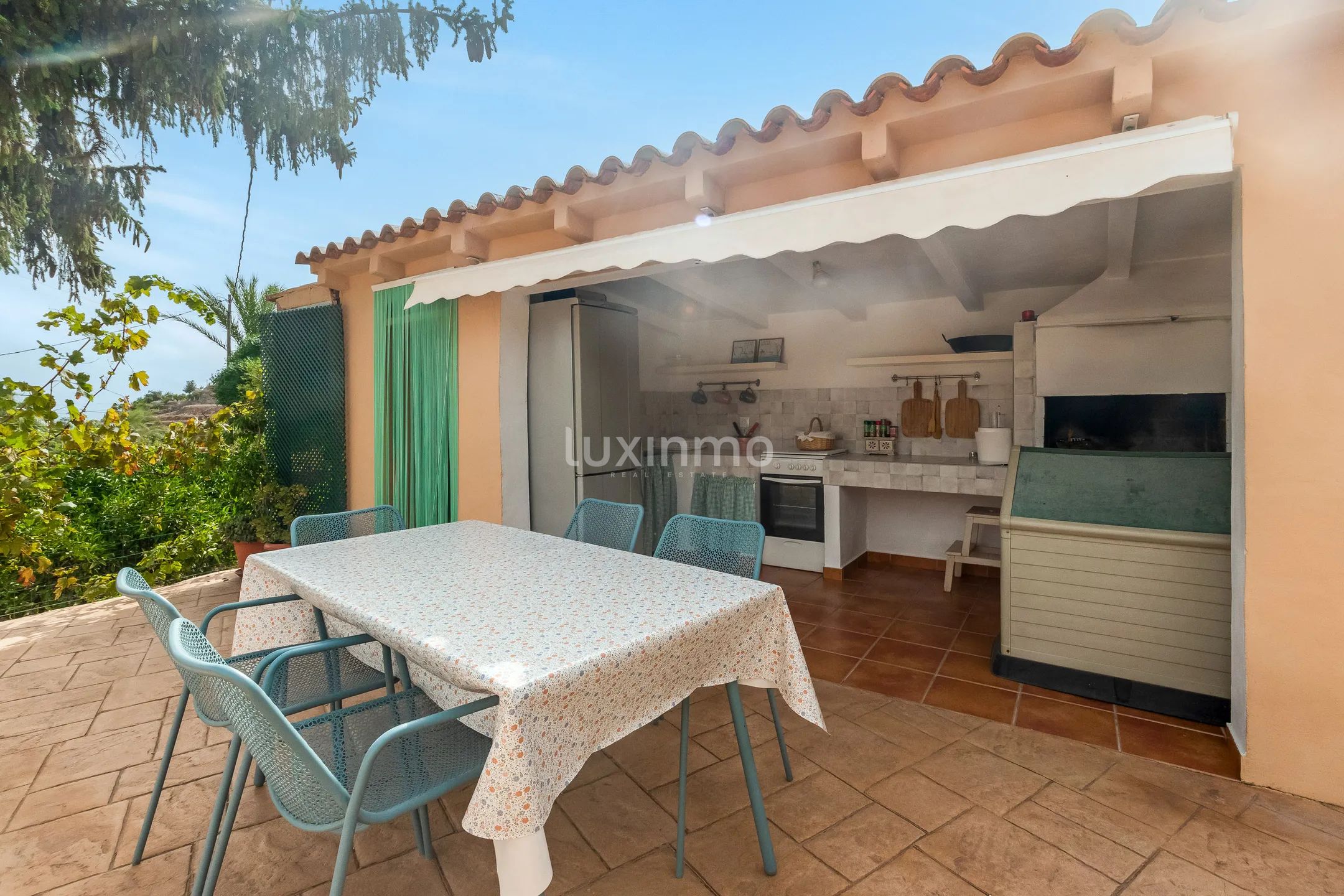 Se vende encantadora casa con vistas a la montaña en Polop — photo 23
