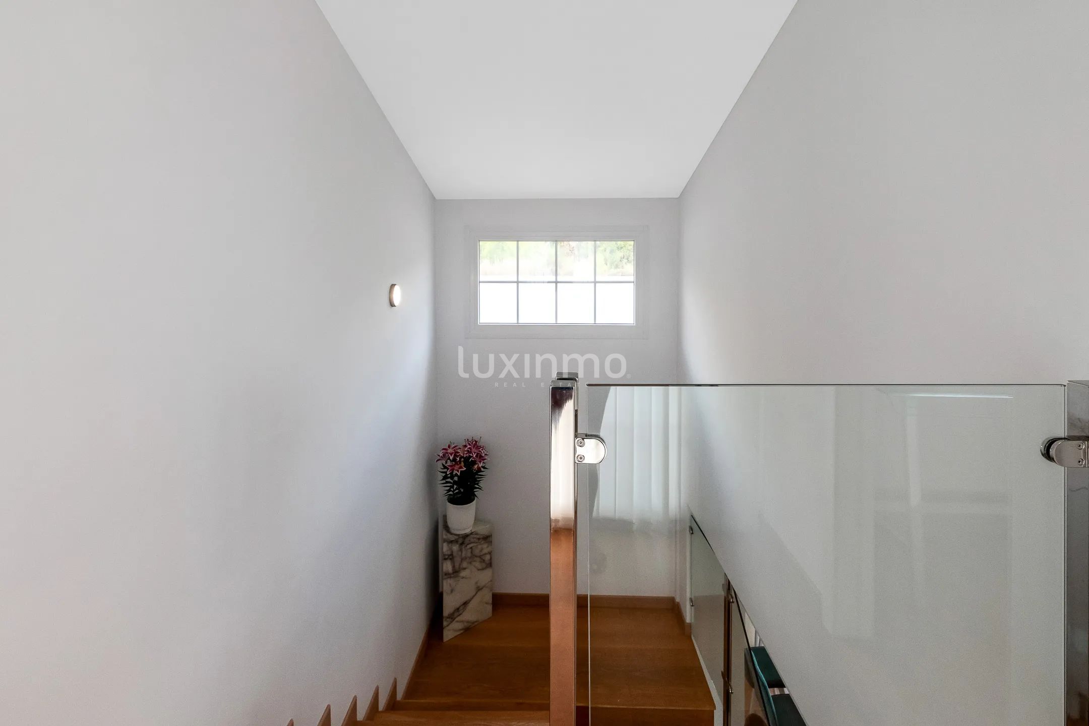 Дом с частным бассейном и захватывающим видом в Полопе — photo 12