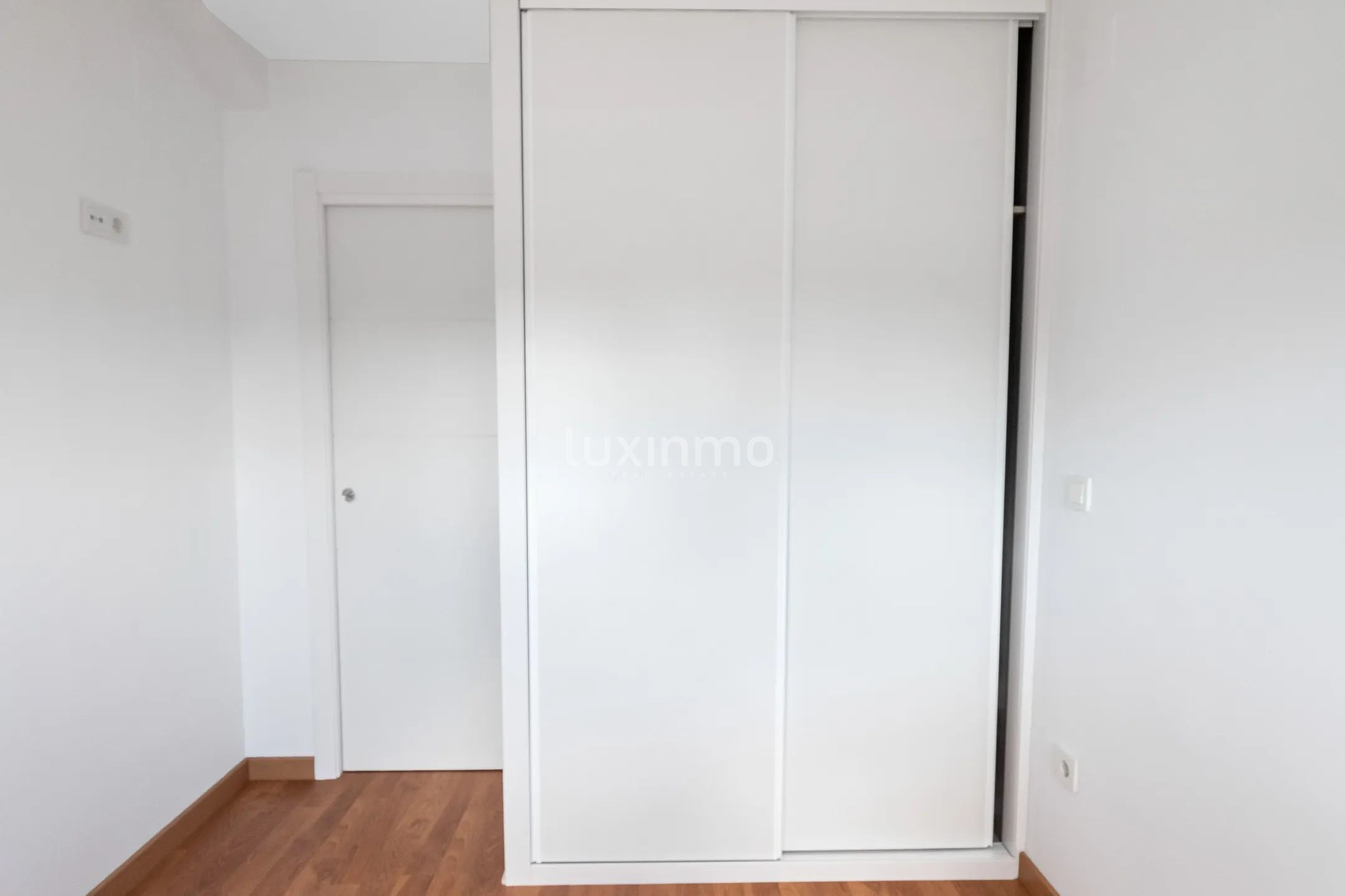 Дом с частным бассейном и захватывающим видом в Полопе — photo 16