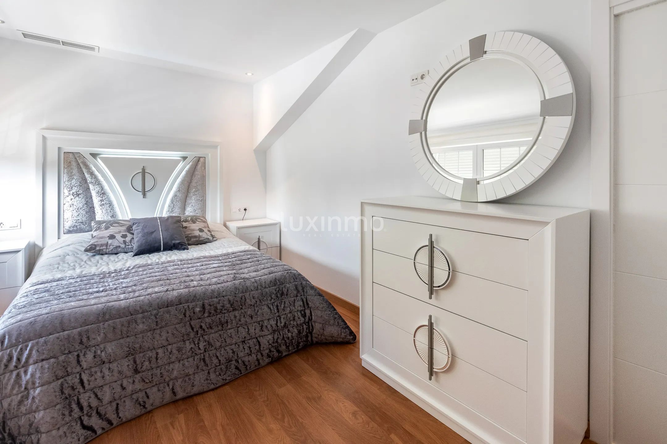 Дом с частным бассейном и захватывающим видом в Полопе — photo 13