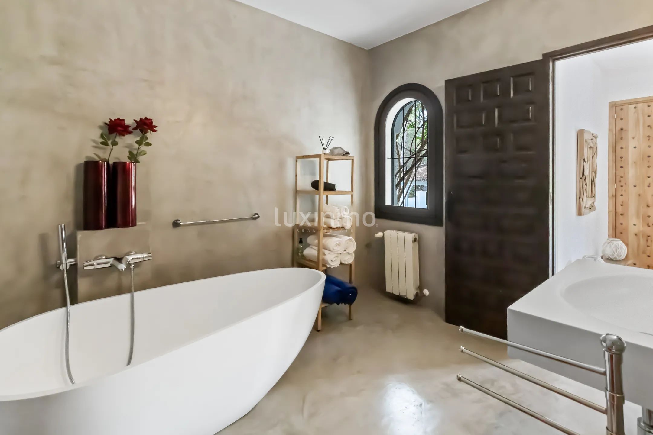 Villa til salgs med mye privatliv i Sa Carroca — photo 11