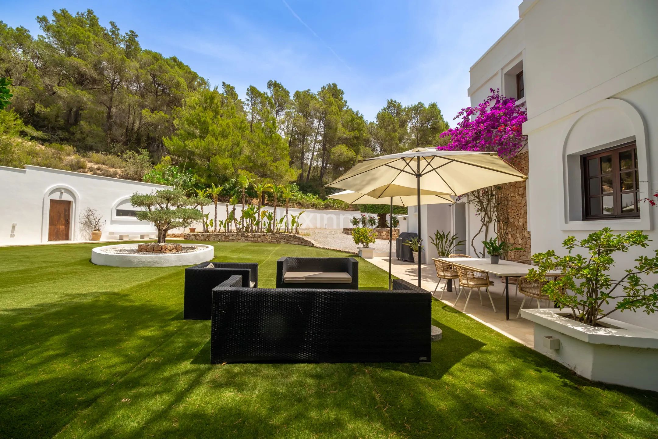 Villa til salgs med mye privatliv i Sa Carroca — photo 2