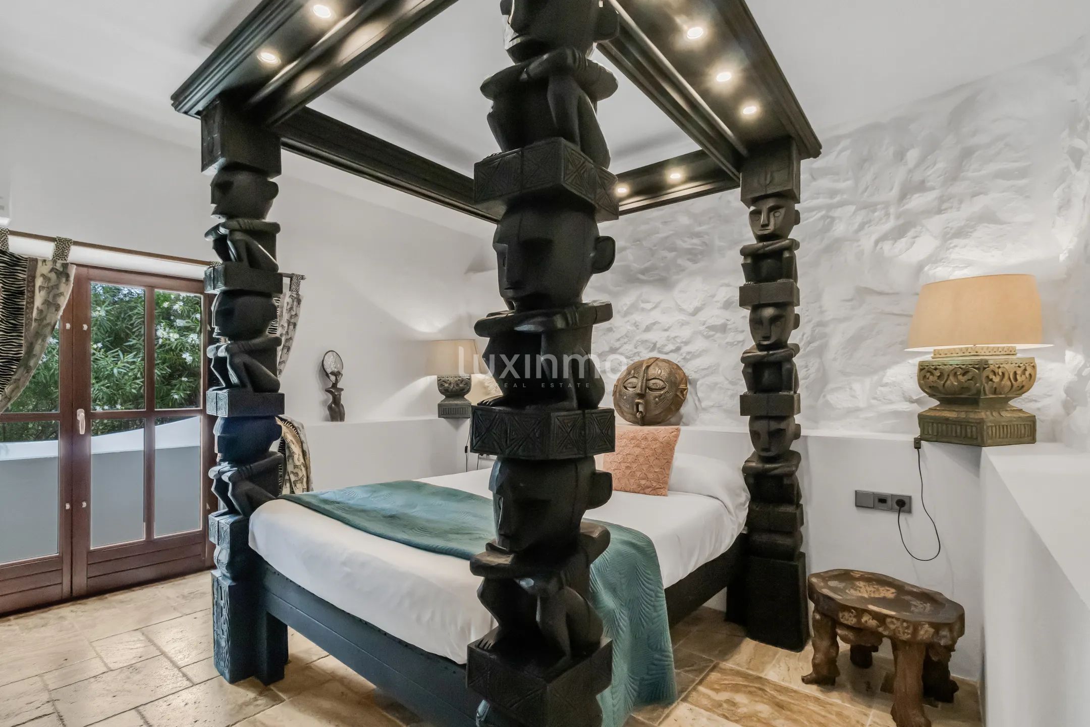 Villa til salgs med mye privatliv i Sa Carroca — photo 36