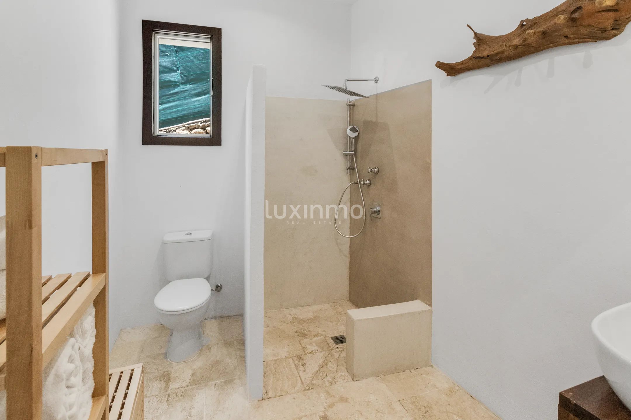 Villa til salgs med mye privatliv i Sa Carroca — photo 39