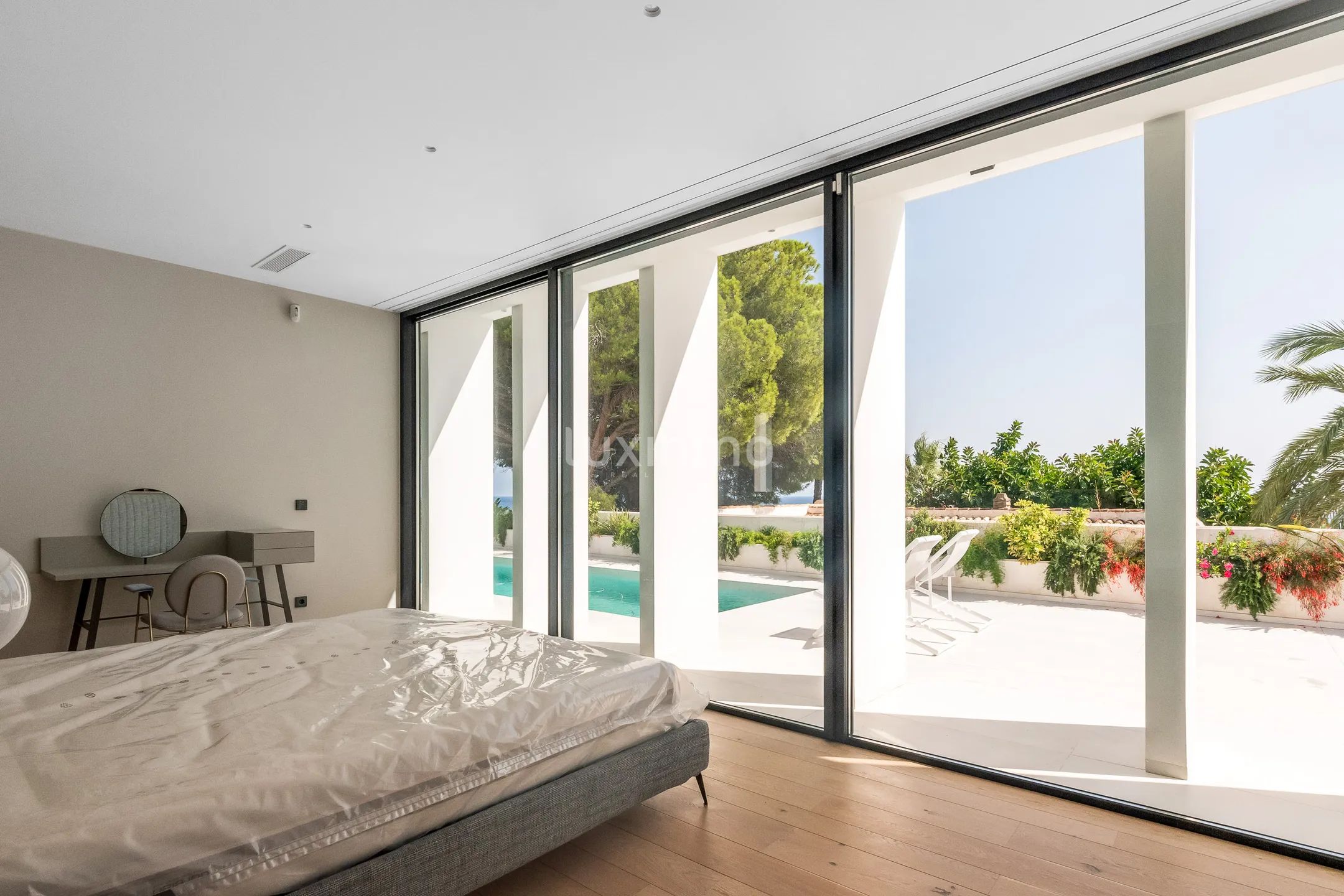 Роскошная современная вилла с видом на море в Альтеа — photo 18