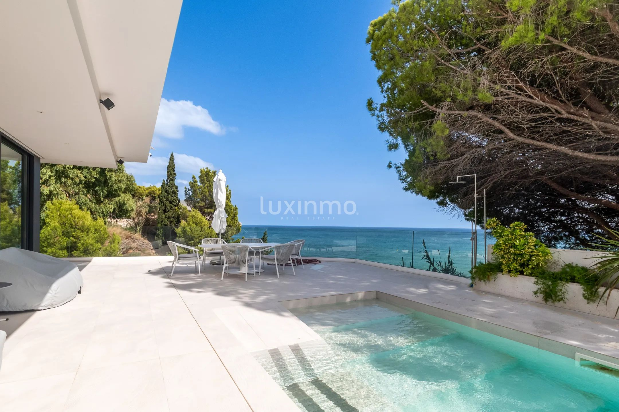 Luxurious modern villa with sea views in Altea — photo 1