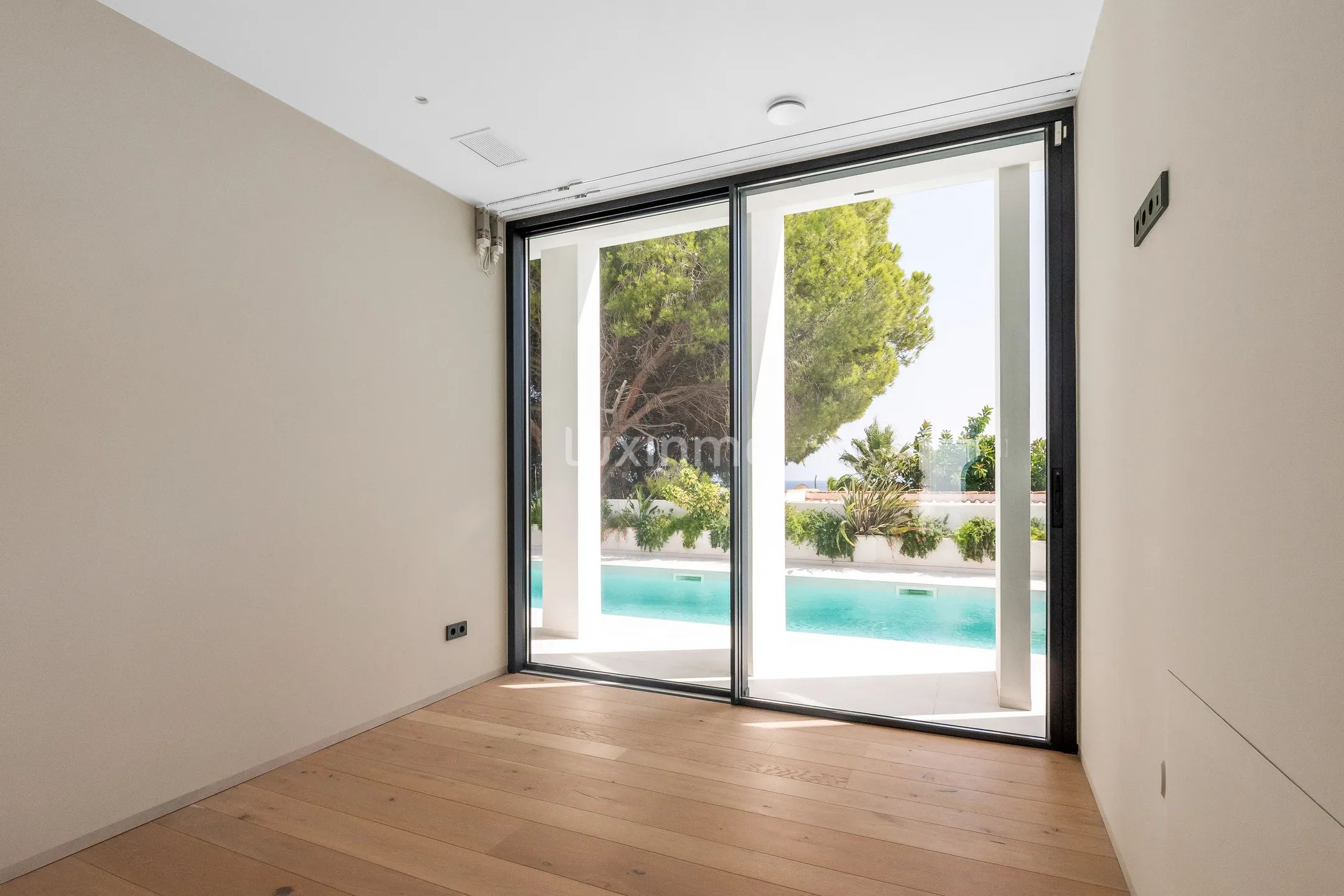 Роскошная современная вилла с видом на море в Альтеа — photo 27