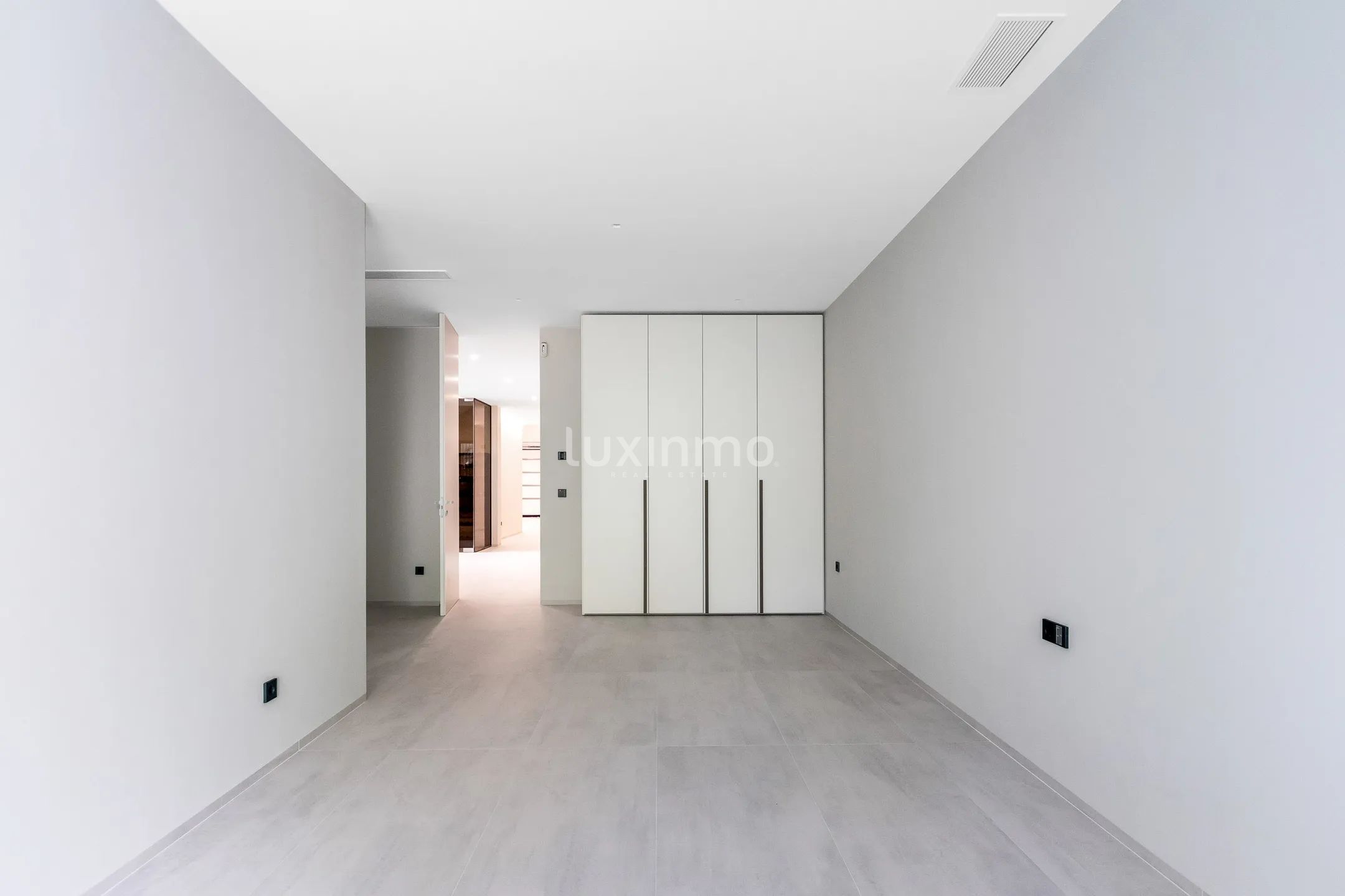 Роскошная современная вилла с видом на море в Альтеа — photo 34