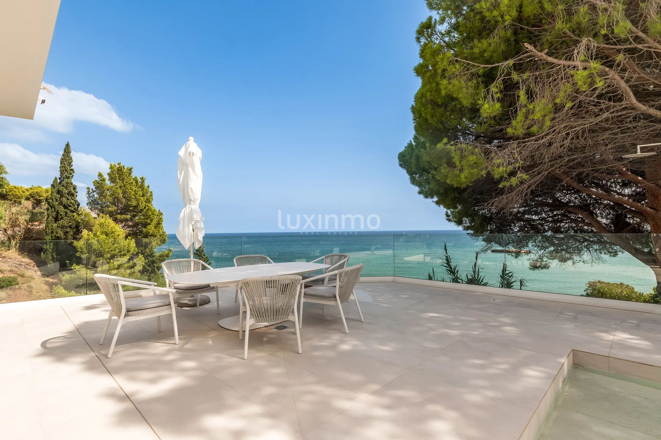 Luxurious modern villa with sea views in Altea — photo 6