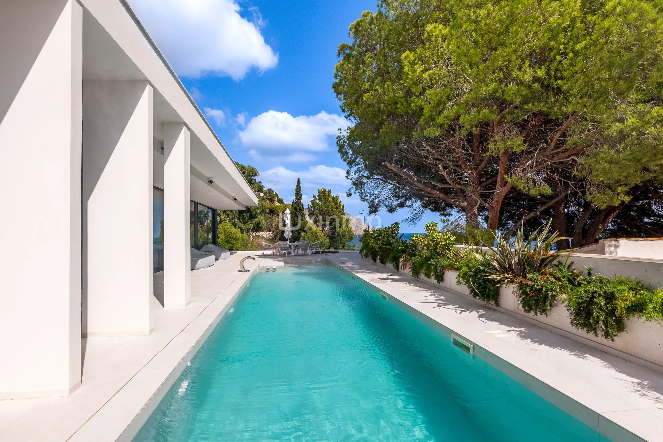 Luxurious modern villa with sea views in Altea — photo 7