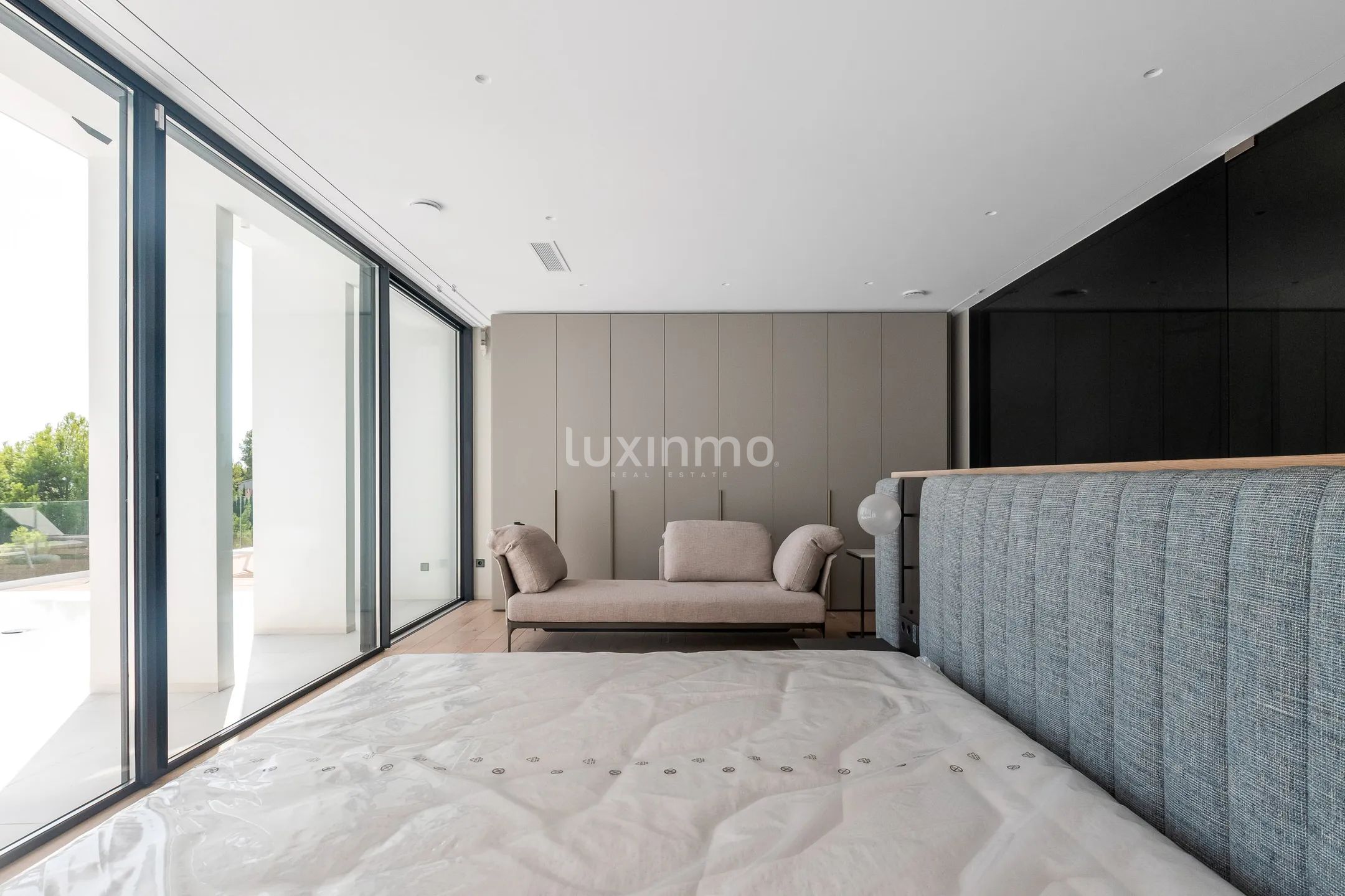 Роскошная современная вилла с видом на море в Альтеа — photo 19