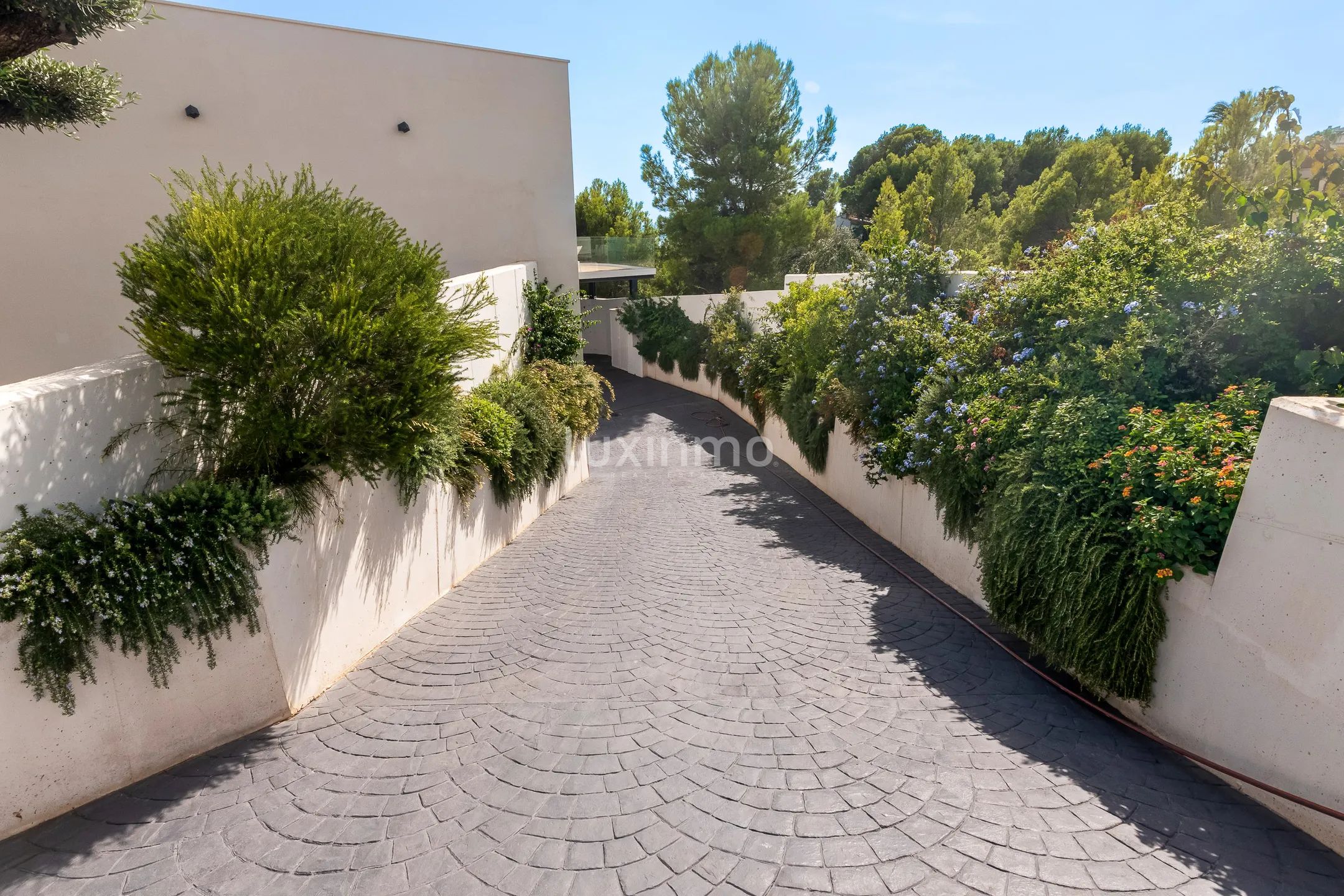 Роскошная современная вилла с видом на море в Альтеа — photo 41