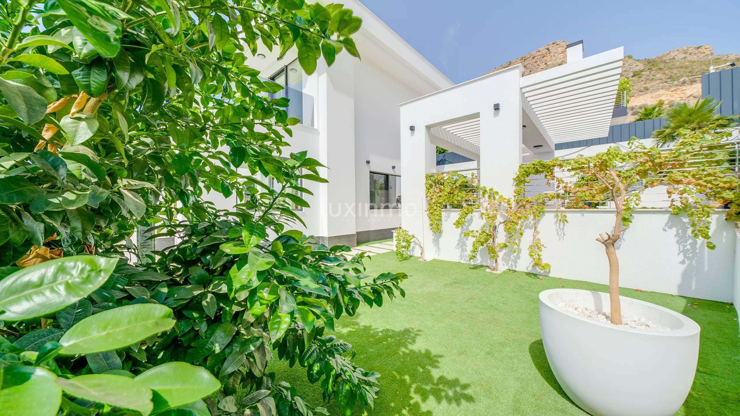 Preciosa villa con vistas al mar en venta en Finestrat — photo 33