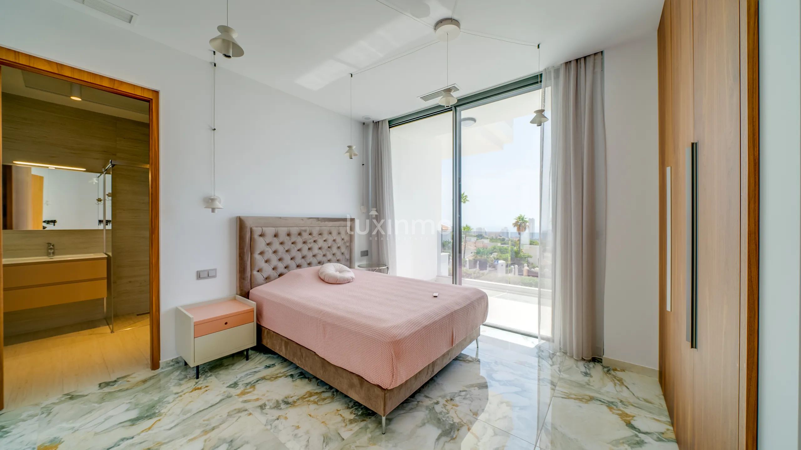 Preciosa villa con vistas al mar en venta en Finestrat — photo 16