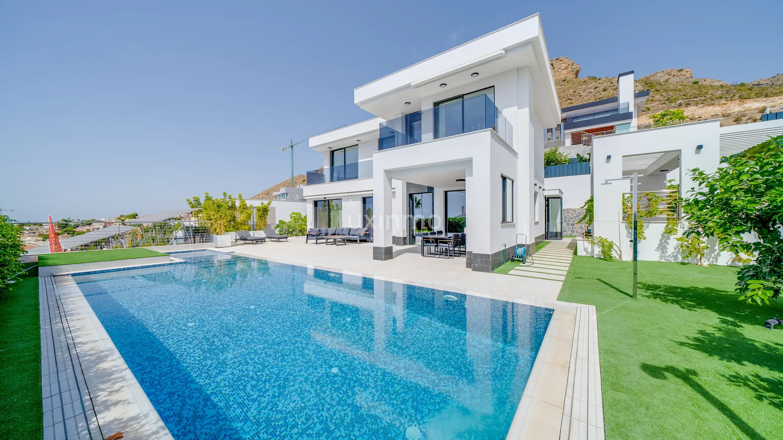 Preciosa villa con vistas al mar en venta en Finestrat — photo 3