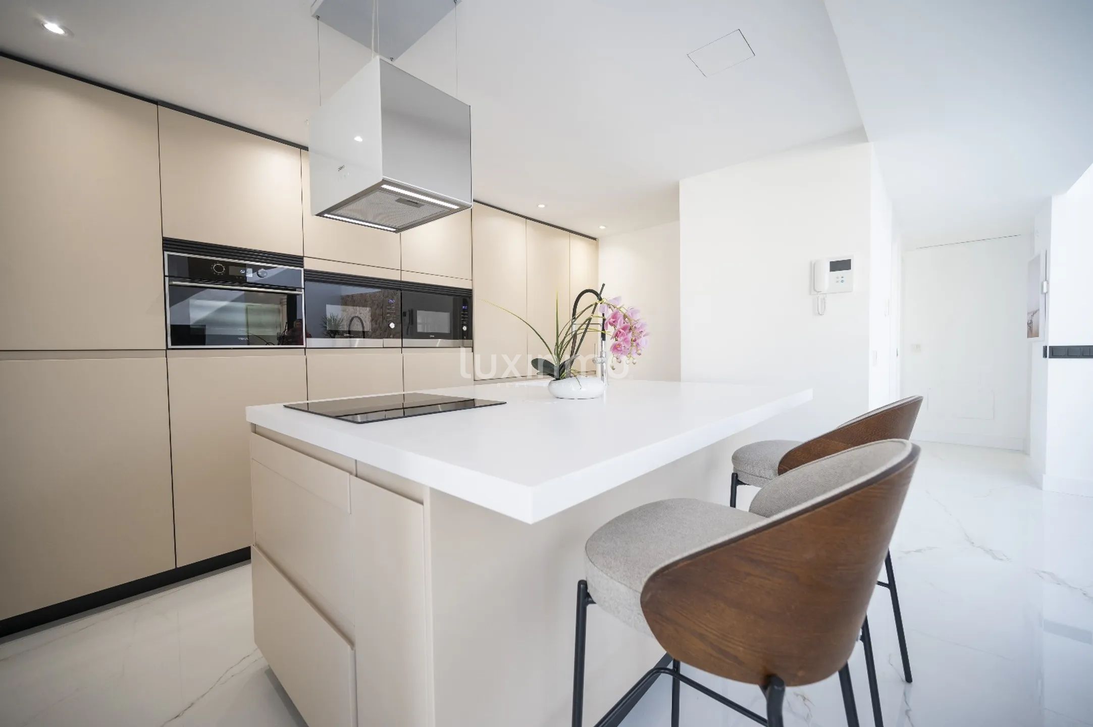 Luxuriöses Penthouse mit Pool und Meerblick in Eivissa, Ibiza — photo 9